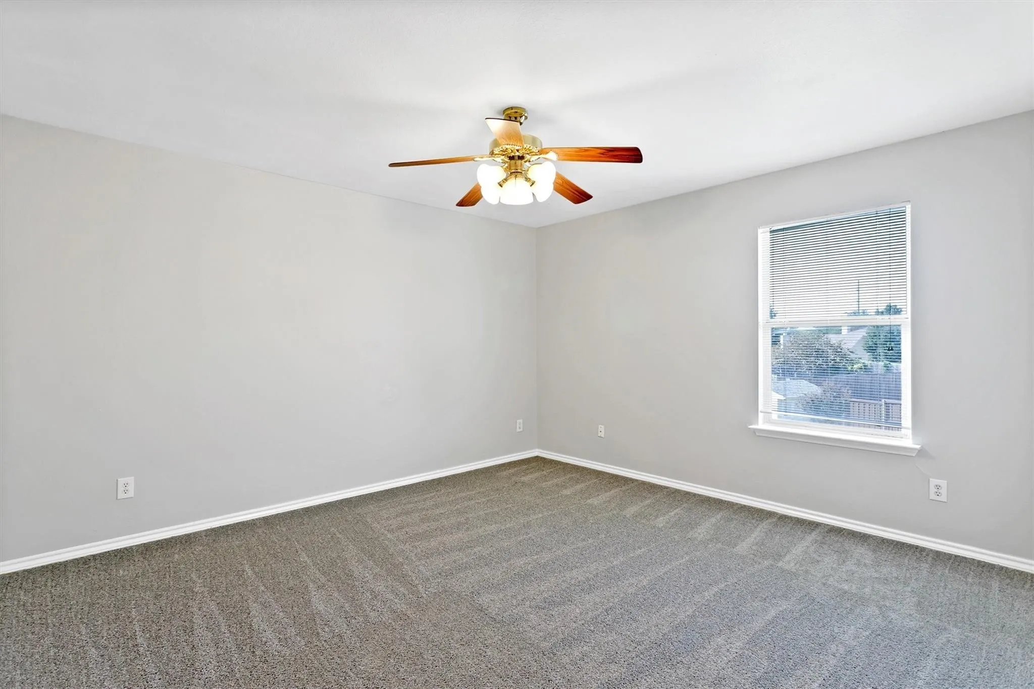 Single Family Residence For Rent in Collin County , 3803 Farmington Drive, Richardson, Texas 75082, 4 Bedroom, 4 Bathroom, 2 Garage spaces, 2,765 Sqft, built in 1997, mls#21369048, Real Estate Agent in Richardson, Homes For Rent in Collin county, Homes For Rent in Richardson, Realtor in Richardson Texas, Real Estate Brokerage Independent Realty Texas, Luminita Cordes Realtor