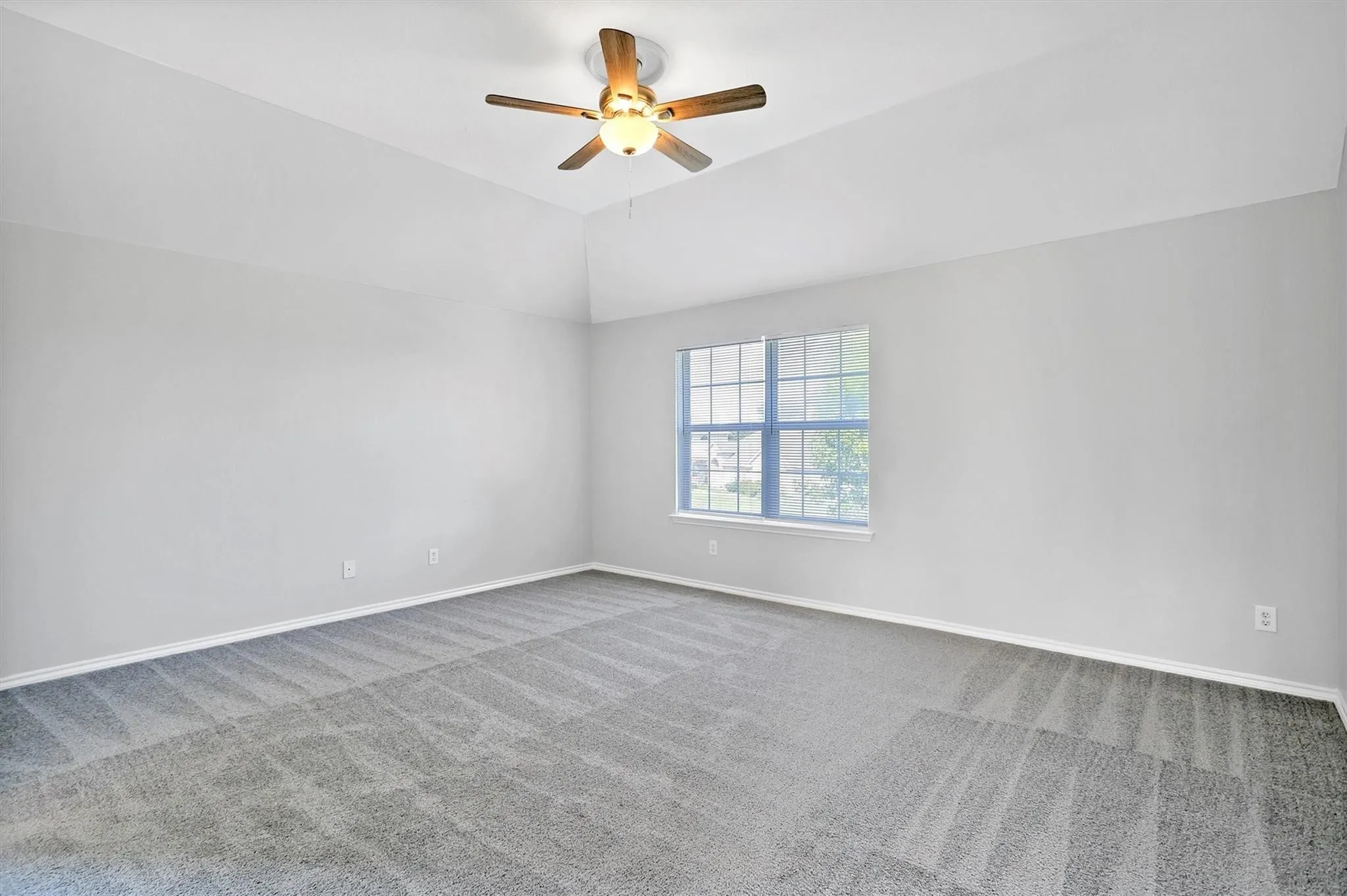 Single Family Residence For Rent in Collin County , 3803 Farmington Drive, Richardson, Texas 75082, 4 Bedroom, 4 Bathroom, 2 Garage spaces, 2,765 Sqft, built in 1997, mls#21369048, Real Estate Agent in Richardson, Homes For Rent in Collin county, Homes For Rent in Richardson, Realtor in Richardson Texas, Real Estate Brokerage Independent Realty Texas, Luminita Cordes Realtor