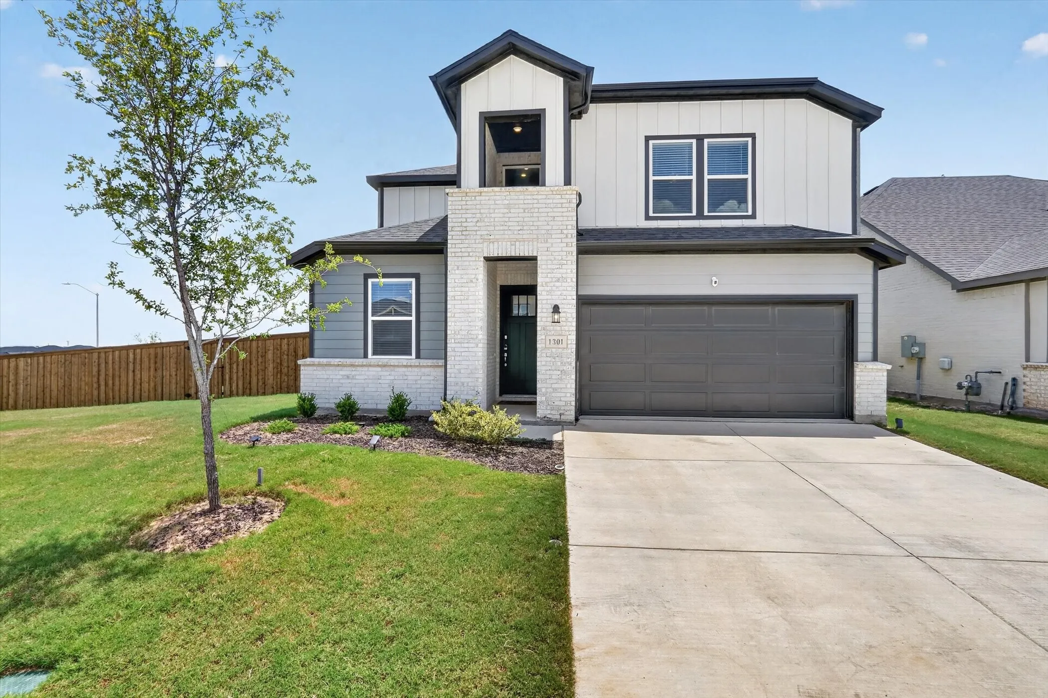 Single Family Residence For Rent in Denton County , 1301 Espada Street, Fort Worth, Texas 76052, 5 Bedroom, 3 Bathroom, 2 Garage spaces, 2,870 Sqft, built in 2024, mls#21369369, Real Estate Agent in Fort Worth, Homes For Rent in Denton county, Homes For Rent in Fort Worth, Realtor in Fort Worth Texas, Real Estate Brokerage Independent Realty Texas, Luminita Cordes Realtor