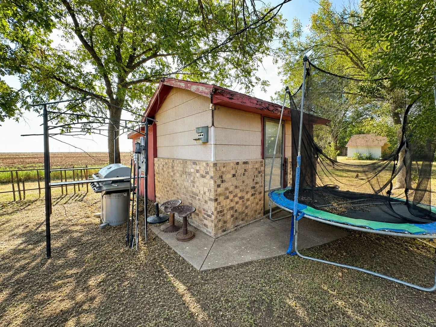 Single Family Residence For Sale in Haskell County , 1 Avenue K E, Haskell, Texas 79521, 3 Bedroom, 2 Bathroom, 2 Garage spaces, 1,715 Sqft, built in 1950, mls#21363378, Real Estate Agent in Haskell, Homes For Sale in Haskell county, Homes For Sale in Haskell, Realtor in Haskell Texas, Real Estate Brokerage Independent Realty Texas, Luminita Cordes Realtor