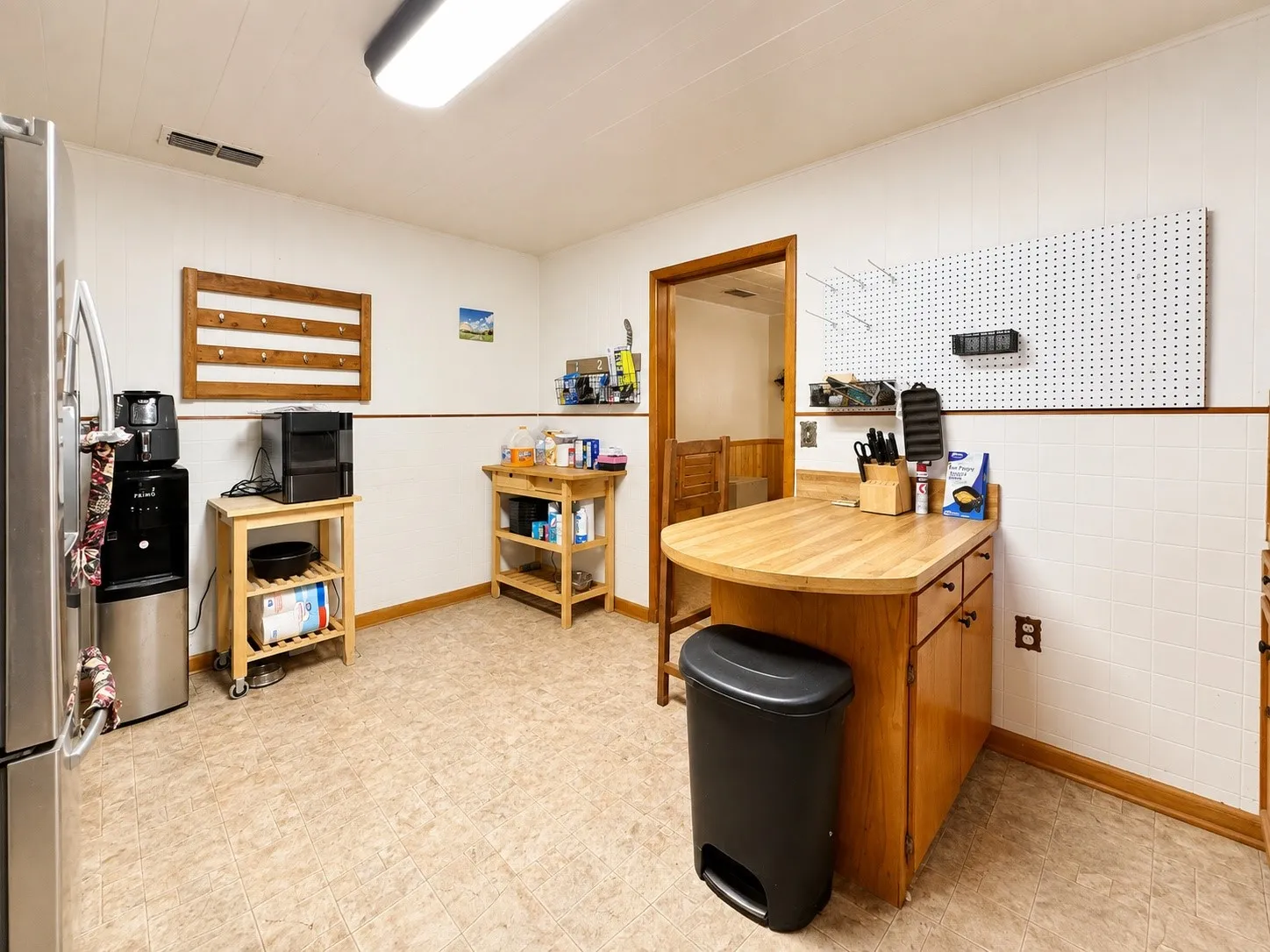Single Family Residence For Sale in Haskell County , 1 Avenue K E, Haskell, Texas 79521, 3 Bedroom, 2 Bathroom, 2 Garage spaces, 1,715 Sqft, built in 1950, mls#21363378, Real Estate Agent in Haskell, Homes For Sale in Haskell county, Homes For Sale in Haskell, Realtor in Haskell Texas, Real Estate Brokerage Independent Realty Texas, Luminita Cordes Realtor