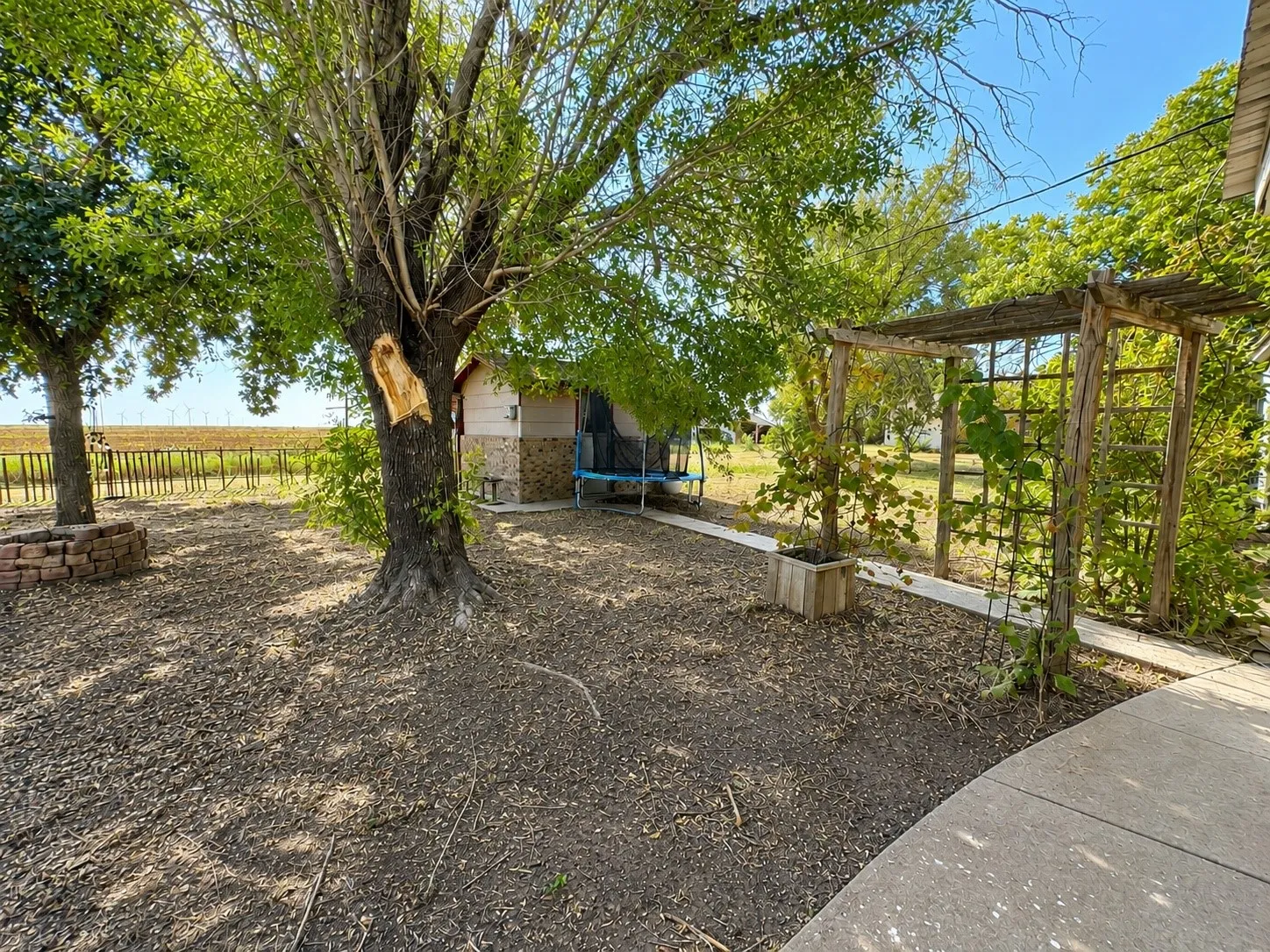 Single Family Residence For Sale in Haskell County , 1 Avenue K E, Haskell, Texas 79521, 3 Bedroom, 2 Bathroom, 2 Garage spaces, 1,715 Sqft, built in 1950, mls#21363378, Real Estate Agent in Haskell, Homes For Sale in Haskell county, Homes For Sale in Haskell, Realtor in Haskell Texas, Real Estate Brokerage Independent Realty Texas, Luminita Cordes Realtor