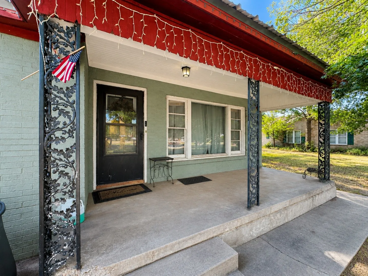 Single Family Residence For Sale in Haskell County , 1 Avenue K E, Haskell, Texas 79521, 3 Bedroom, 2 Bathroom, 2 Garage spaces, 1,715 Sqft, built in 1950, mls#21363378, Real Estate Agent in Haskell, Homes For Sale in Haskell county, Homes For Sale in Haskell, Realtor in Haskell Texas, Real Estate Brokerage Independent Realty Texas, Luminita Cordes Realtor