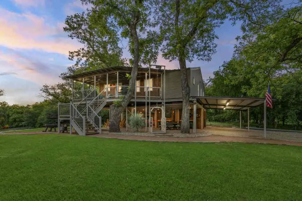 Single Family Residence For Sale in Parker County , 421 N Lazy Bend Road, Millsap, Texas 76066, 3 Bedroom, 3 Bathroom, Garage spaces, 1,620 Sqft, built in 1999, mls#21368017, Real Estate Agent in Millsap, Homes For Sale in Parker county, Homes For Sale in Millsap, Realtor in Millsap Texas, Real Estate Brokerage Independent Realty Texas, Luminita Cordes Realtor
