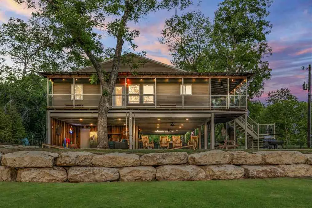 Single Family Residence For Sale in Parker County , 421 N Lazy Bend Road, Millsap, Texas 76066, 3 Bedroom, 3 Bathroom, Garage spaces, 1,620 Sqft, built in 1999, mls#21368017, Real Estate Agent in Millsap, Homes For Sale in Parker county, Homes For Sale in Millsap, Realtor in Millsap Texas, Real Estate Brokerage Independent Realty Texas, Luminita Cordes Realtor