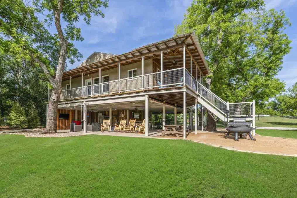 Single Family Residence For Sale