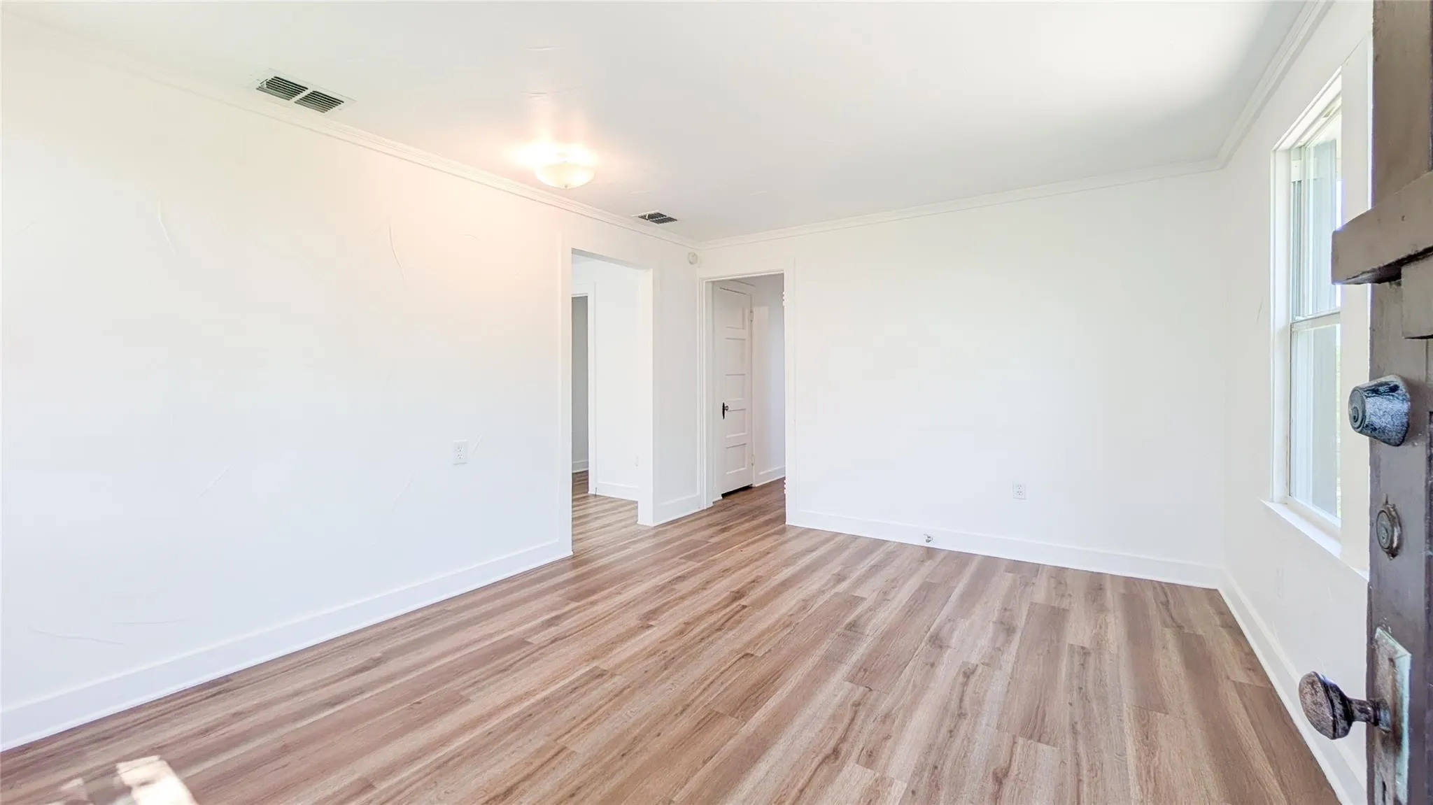 Apartment For Rent in Parker County , 501 E Sixth Street, Weatherford, Texas 76086, 2 Bedroom, 1 Bathroom, Garage spaces, 900 Sqft, built in 1970, mls#21369389, Real Estate Agent in Weatherford, Homes For Rent in Parker county, Homes For Rent in Weatherford, Realtor in Weatherford Texas, Real Estate Brokerage Independent Realty Texas, Luminita Cordes Realtor