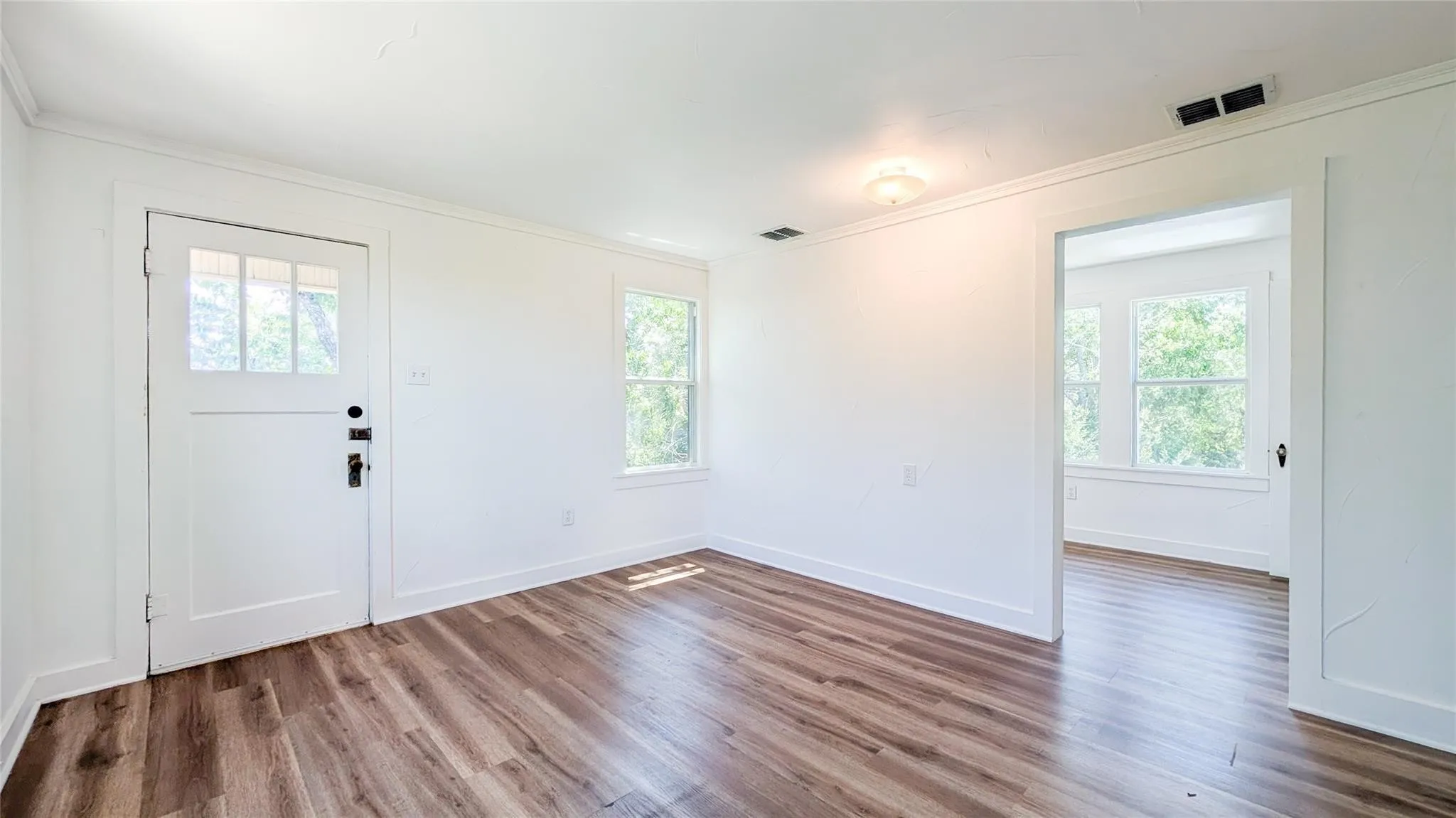 Apartment For Rent in Parker County , 501 E Sixth Street, Weatherford, Texas 76086, 2 Bedroom, 1 Bathroom, Garage spaces, 900 Sqft, built in 1970, mls#21369389, Real Estate Agent in Weatherford, Homes For Rent in Parker county, Homes For Rent in Weatherford, Realtor in Weatherford Texas, Real Estate Brokerage Independent Realty Texas, Luminita Cordes Realtor