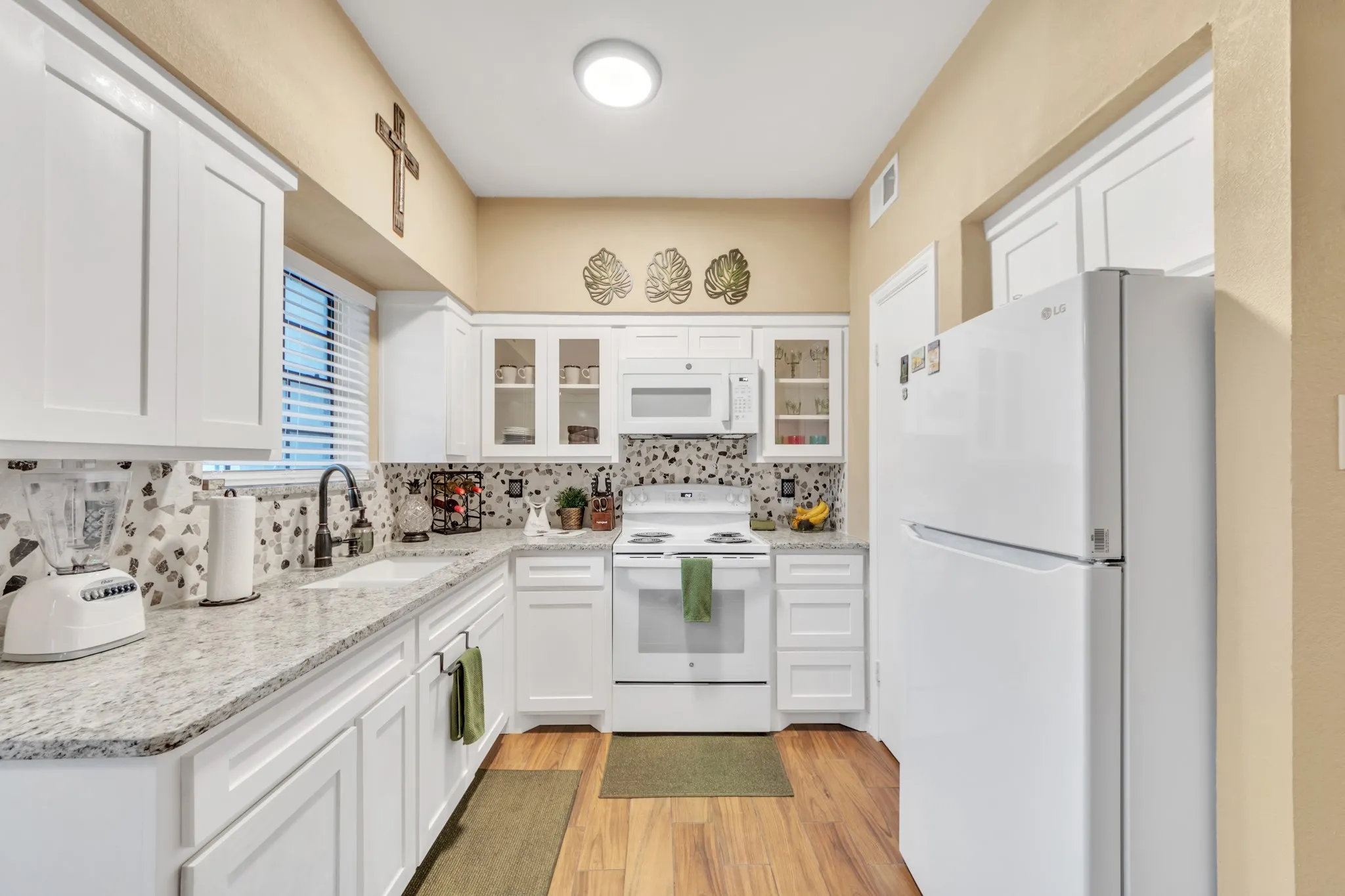 Condominium For Sale in Dallas County , 11655 Audelia Road 601, Dallas, Texas 75243, 2 Bedroom, 2 Bathroom, Garage spaces, 999 Sqft, built in 1982, mls#21367482, Real Estate Agent in Dallas, Homes For Sale in Dallas county, Homes For Sale in Dallas, Realtor in Dallas Texas, Real Estate Brokerage Independent Realty Texas, Luminita Cordes Realtor