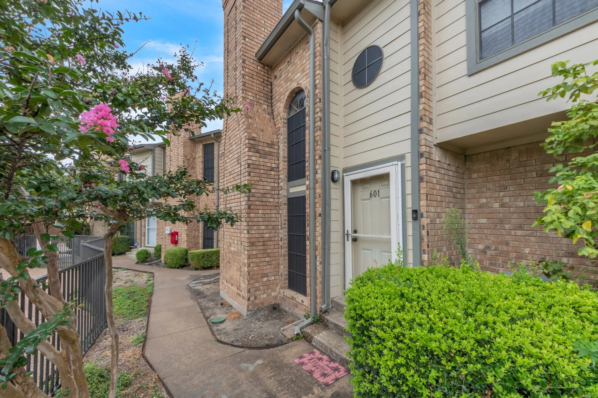 Condominium For Sale in Dallas County , 11655 Audelia Road 601, Dallas, Texas 75243, 2 Bedroom, 2 Bathroom, Garage spaces, 999 Sqft, built in 1982, mls#21367482, Real Estate Agent in Dallas, Homes For Sale in Dallas county, Homes For Sale in Dallas, Realtor in Dallas Texas, Real Estate Brokerage Independent Realty Texas, Luminita Cordes Realtor