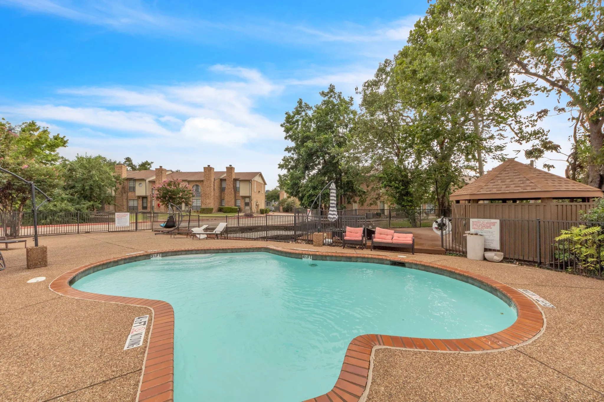 Condominium For Sale in Dallas County , 11655 Audelia Road 601, Dallas, Texas 75243, 2 Bedroom, 2 Bathroom, Garage spaces, 999 Sqft, built in 1982, mls#21367482, Real Estate Agent in Dallas, Homes For Sale in Dallas county, Homes For Sale in Dallas, Realtor in Dallas Texas, Real Estate Brokerage Independent Realty Texas, Luminita Cordes Realtor