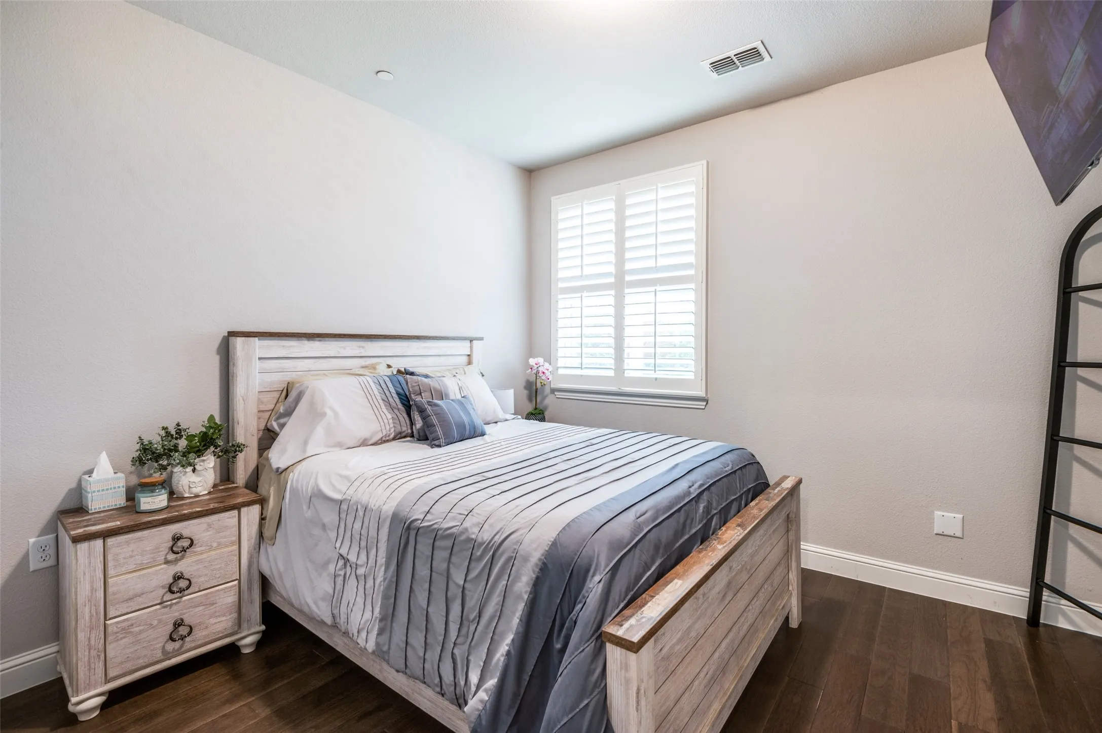 Single Family Residence For Sale in Denton County , 1130 Foxglove Lane, Prosper, Texas 75078, 2 Bedroom, 2 Bathroom, 2 Garage spaces, 1,301 Sqft, built in 2019, mls#21369414, Real Estate Agent in Prosper, Homes For Sale in Denton county, Homes For Sale in Prosper, Realtor in Prosper Texas, Real Estate Brokerage Independent Realty Texas, Luminita Cordes Realtor