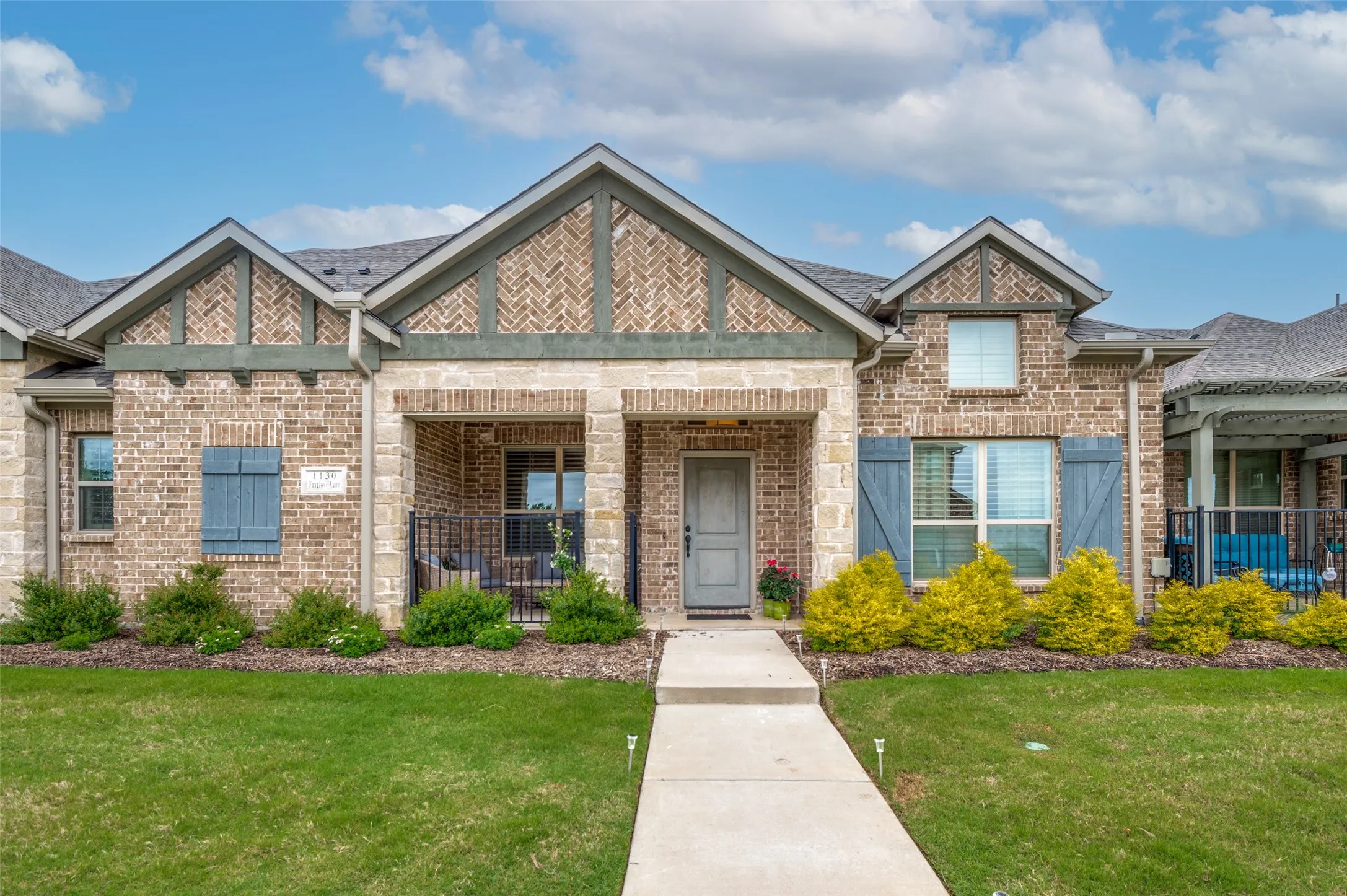 Single Family Residence For Sale in Denton County , 1130 Foxglove Lane, Prosper, Texas 75078, 2 Bedroom, 2 Bathroom, 2 Garage spaces, 1,301 Sqft, built in 2019, mls#21369414, Real Estate Agent in Prosper, Homes For Sale in Denton county, Homes For Sale in Prosper, Realtor in Prosper Texas, Real Estate Brokerage Independent Realty Texas, Luminita Cordes Realtor