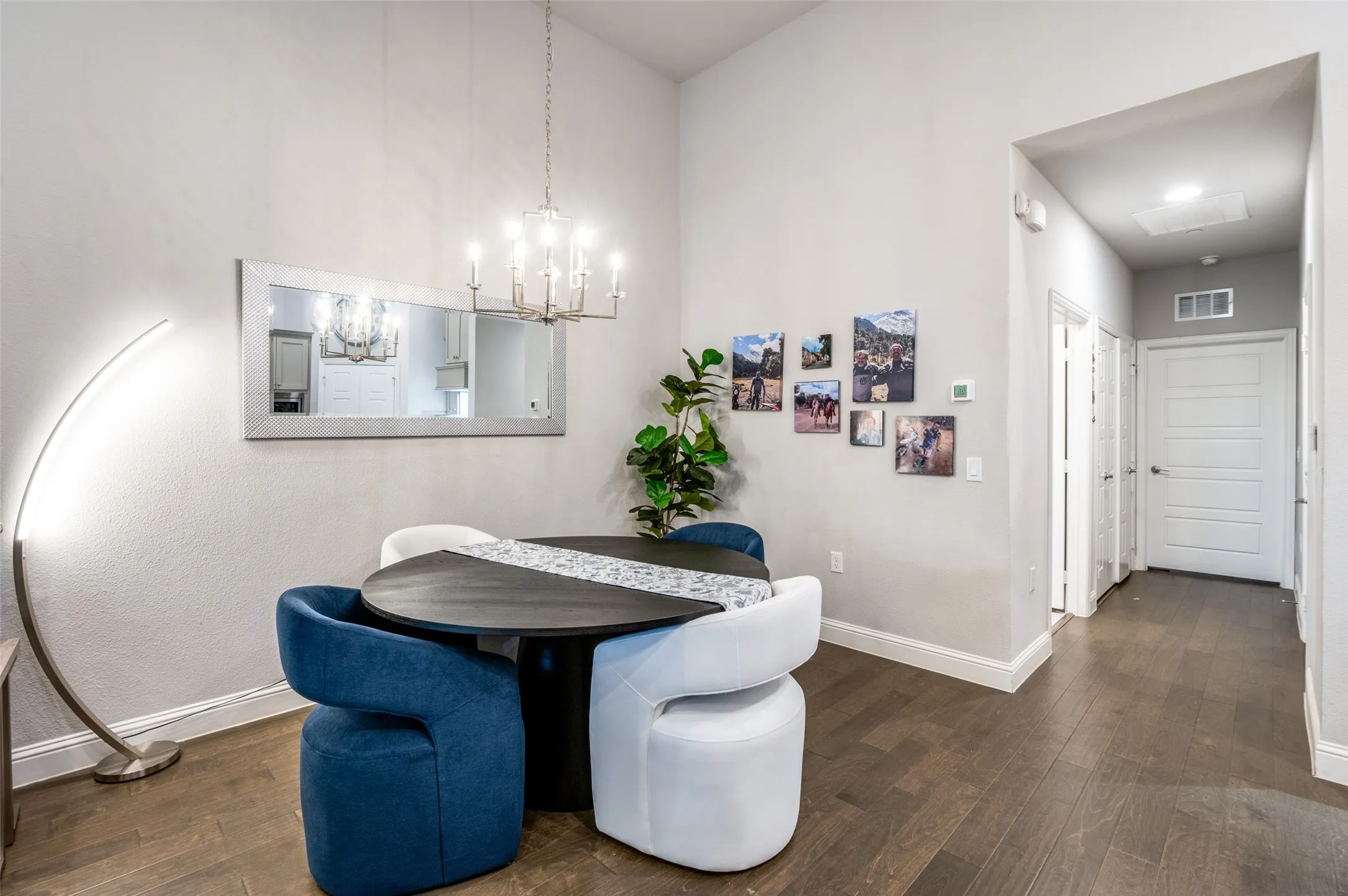 Single Family Residence For Sale in Denton County , 1130 Foxglove Lane, Prosper, Texas 75078, 2 Bedroom, 2 Bathroom, 2 Garage spaces, 1,301 Sqft, built in 2019, mls#21369414, Real Estate Agent in Prosper, Homes For Sale in Denton county, Homes For Sale in Prosper, Realtor in Prosper Texas, Real Estate Brokerage Independent Realty Texas, Luminita Cordes Realtor