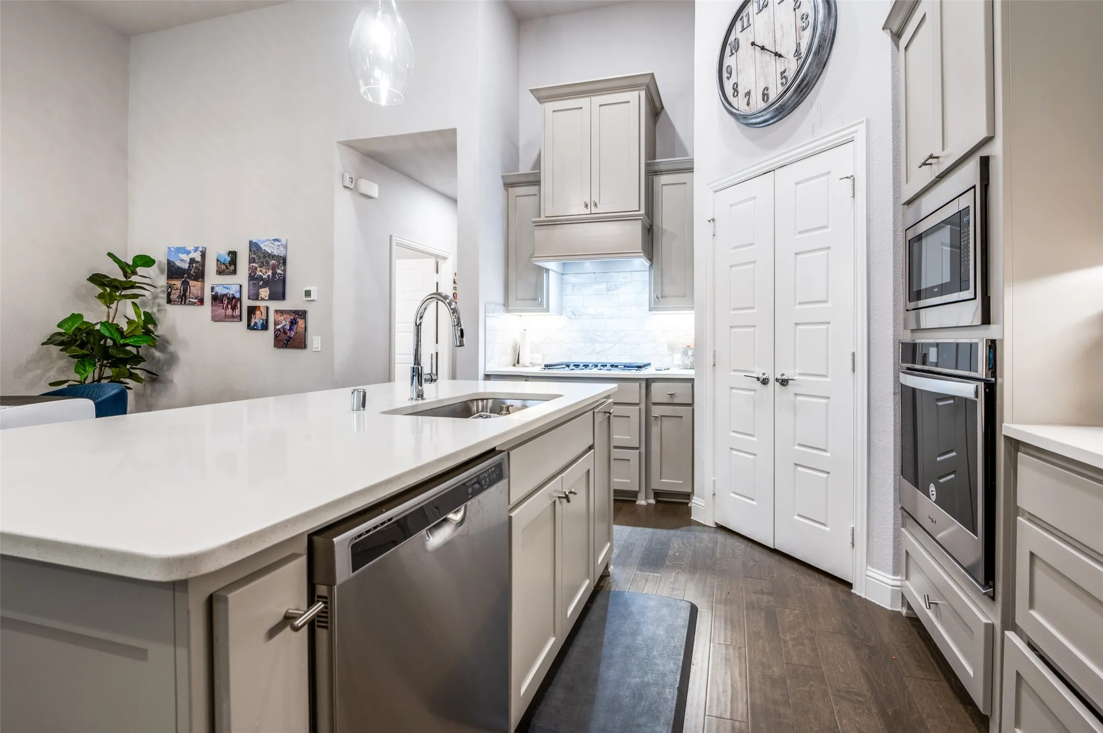 Single Family Residence For Sale in Denton County , 1130 Foxglove Lane, Prosper, Texas 75078, 2 Bedroom, 2 Bathroom, 2 Garage spaces, 1,301 Sqft, built in 2019, mls#21369414, Real Estate Agent in Prosper, Homes For Sale in Denton county, Homes For Sale in Prosper, Realtor in Prosper Texas, Real Estate Brokerage Independent Realty Texas, Luminita Cordes Realtor