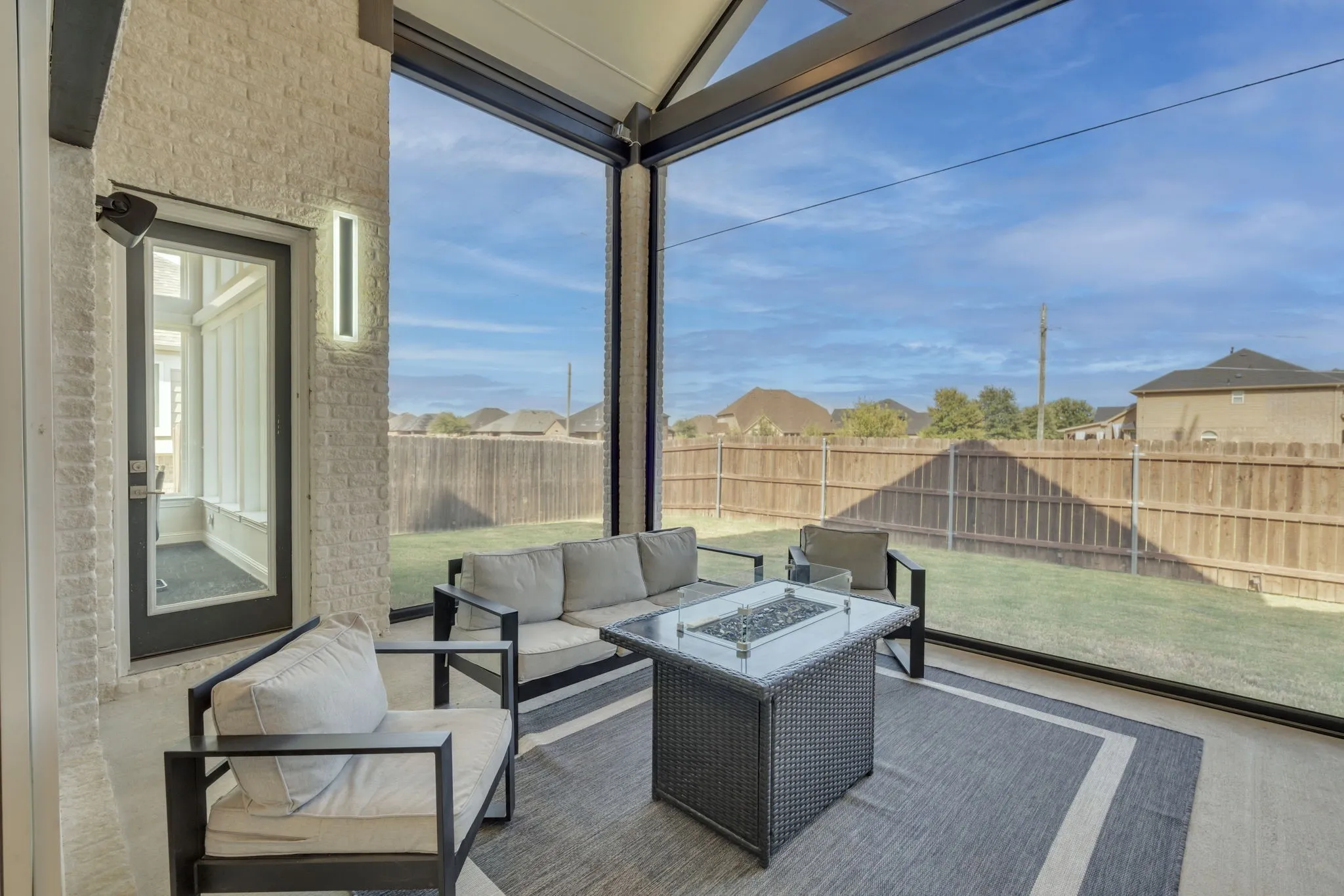 Single Family Residence For Sale in Tarrant County , 7548 Ridge Lane, Grand Prairie, Texas 75054, 5 Bedroom, 5 Bathroom, 2 Garage spaces, 3,786 Sqft, built in 2022, mls#21369415, Real Estate Agent in Grand Prairie, Homes For Sale in Tarrant county, Homes For Sale in Grand Prairie, Realtor in Grand Prairie Texas, Real Estate Brokerage Independent Realty Texas, Luminita Cordes Realtor