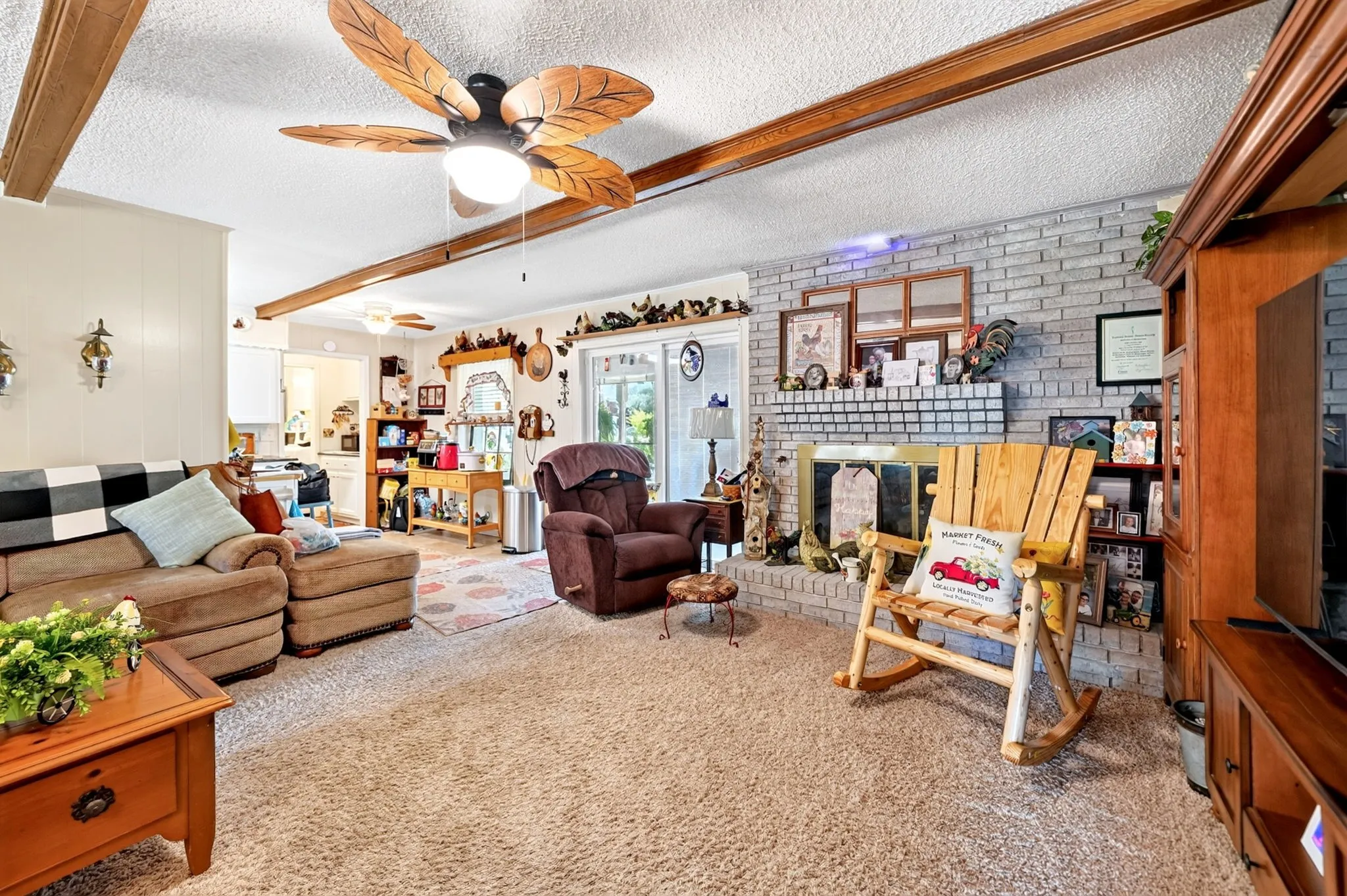 Single Family Residence For Sale in Kaufman County , 1022 Robin Road, Oak Ridge, Texas 75161, 4 Bedroom, 2 Bathroom, Garage spaces, 2,030 Sqft, built in 1974, mls#21367749, Real Estate Agent in Oak Ridge, Homes For Sale in Kaufman county, Homes For Sale in Oak Ridge, Realtor in Oak Ridge Texas, Real Estate Brokerage Independent Realty Texas, Luminita Cordes Realtor