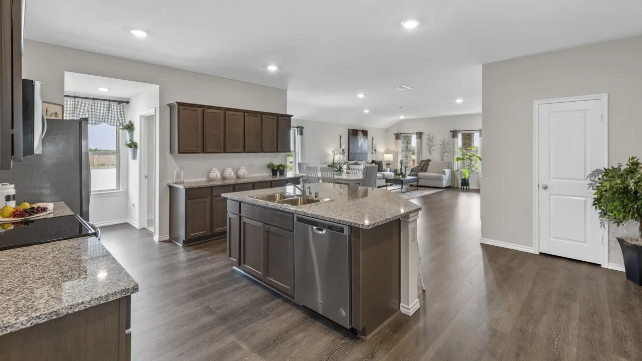 Single Family Residence For Rent in Collin County , 3928 Amethyst Drive, Celina, Texas 75009, 4 Bedroom, 2 Bathroom, 2 Garage spaces, 2,511 Sqft, built in 2024, mls#21369425, Real Estate Agent in Celina, Homes For Rent in Collin county, Homes For Rent in Celina, Realtor in Celina Texas, Real Estate Brokerage Independent Realty Texas, Luminita Cordes Realtor