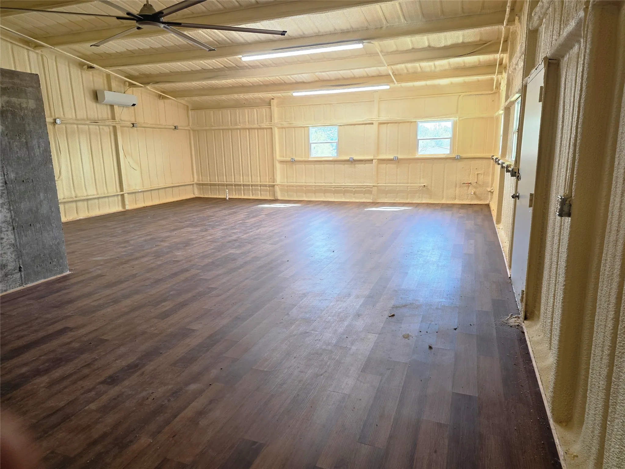 Single Family Residence For Sale in Parker County , 243 Blue Sky Lane, Springtown, Texas 76082, 0, 1 Bathroom, 2 Garage spaces, 1,200 Sqft, built in 2023, mls#21368420, Real Estate Agent in Springtown, Homes For Sale in Parker county, Homes For Sale in Springtown, Realtor in Springtown Texas, Real Estate Brokerage Independent Realty Texas, Luminita Cordes Realtor