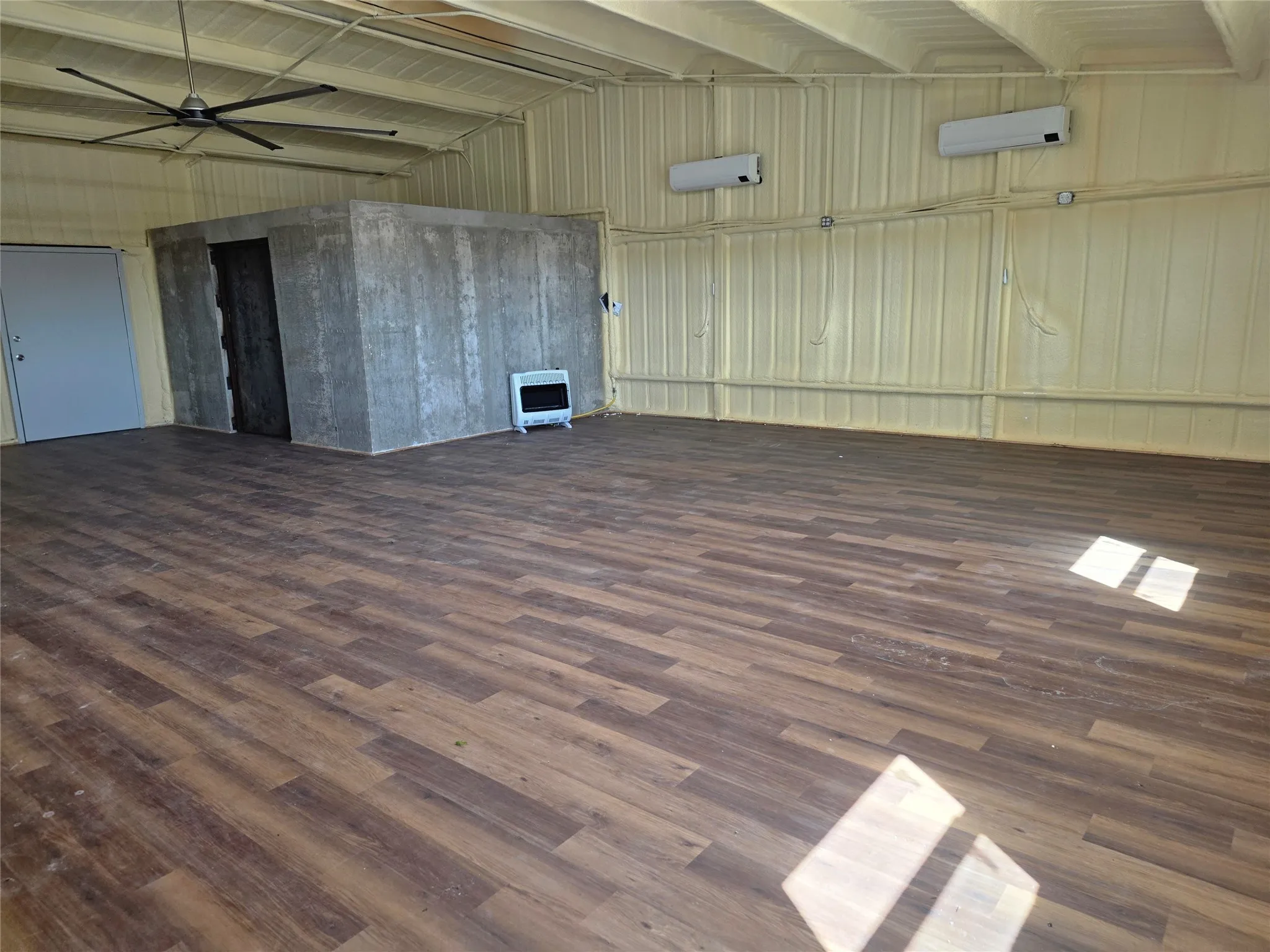 Single Family Residence For Sale in Parker County , 243 Blue Sky Lane, Springtown, Texas 76082, 0, 1 Bathroom, 2 Garage spaces, 1,200 Sqft, built in 2023, mls#21368420, Real Estate Agent in Springtown, Homes For Sale in Parker county, Homes For Sale in Springtown, Realtor in Springtown Texas, Real Estate Brokerage Independent Realty Texas, Luminita Cordes Realtor