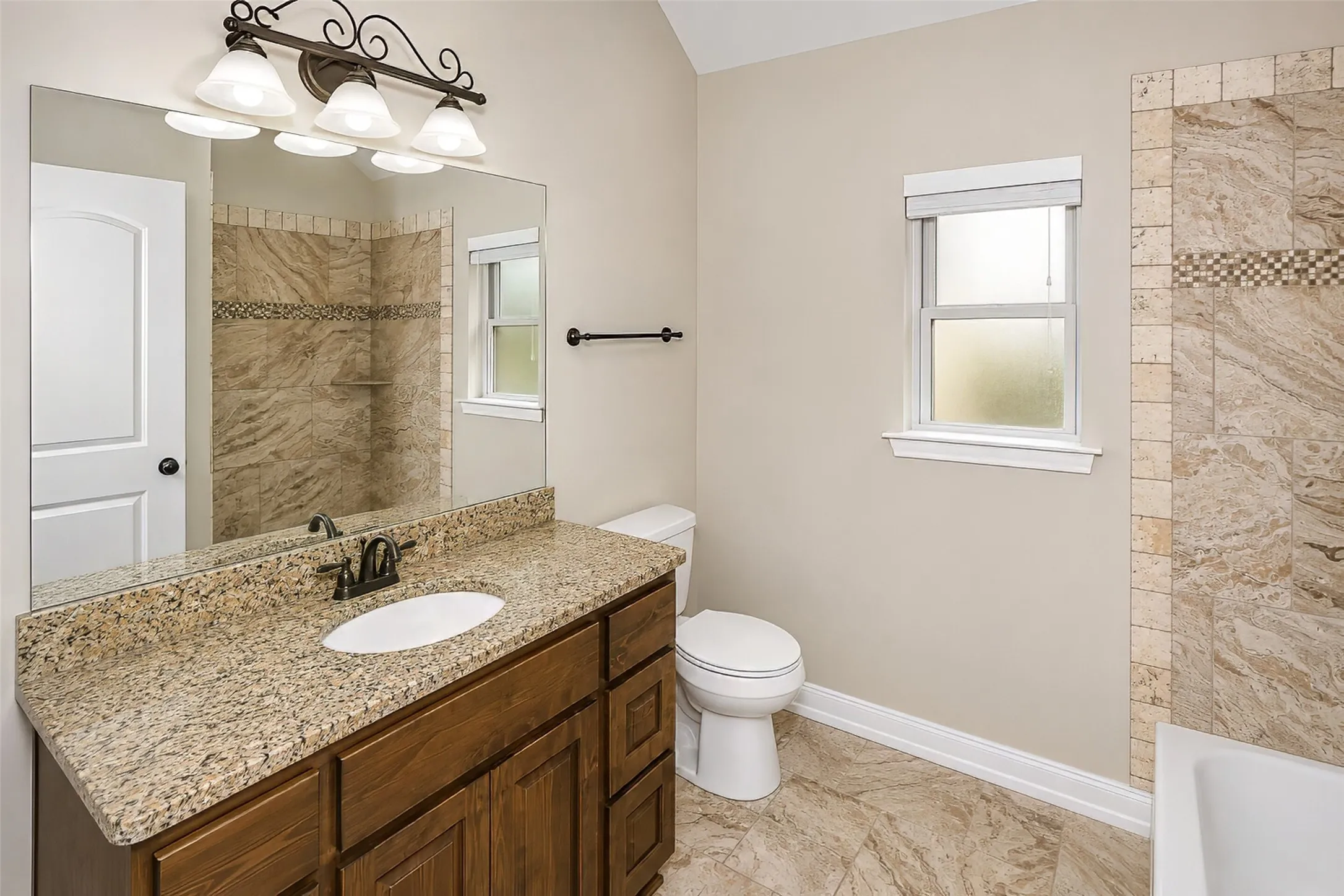 Single Family Residence For Sale in Parker County , 173 Whitetail Drive, Willow Park, Texas 76008, 4 Bedroom, 2 Bathroom, 2 Garage spaces, 2,053 Sqft, built in 2014, mls#21357682, Real Estate Agent in Willow Park, Homes For Sale in Parker county, Homes For Sale in Willow Park, Realtor in Willow Park Texas, Real Estate Brokerage Independent Realty Texas, Luminita Cordes Realtor