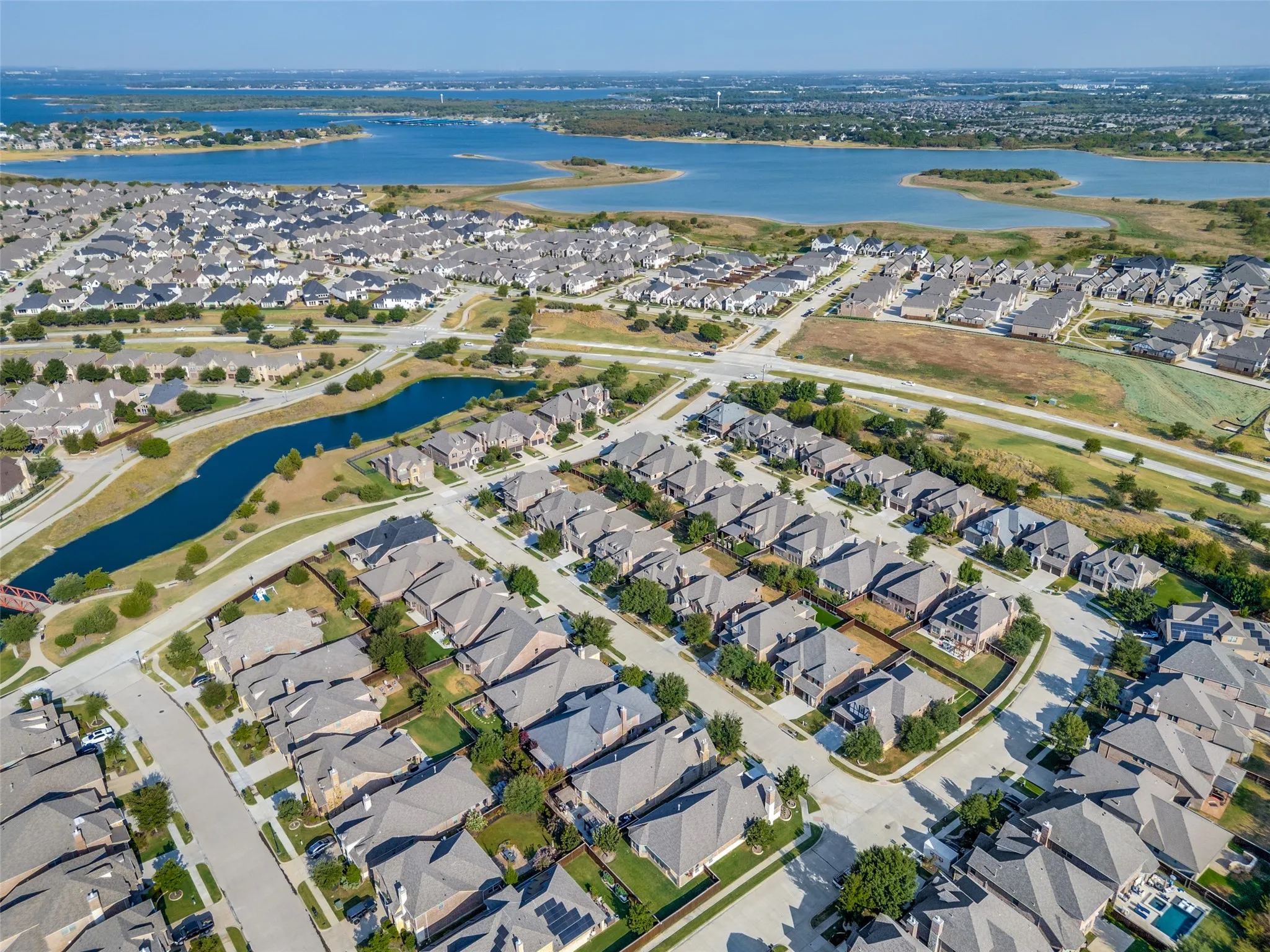 Single Family Residence For Sale in Denton County , 3732 Bristol, The Colony, Texas 75056, 3 Bedroom, 2 Bathroom, 3 Garage spaces, 2,339 Sqft, built in 2017, mls#21368013, Real Estate Agent in The Colony, Homes For Sale in Denton county, Homes For Sale in The Colony, Realtor in The Colony Texas, Real Estate Brokerage Independent Realty Texas, Luminita Cordes Realtor