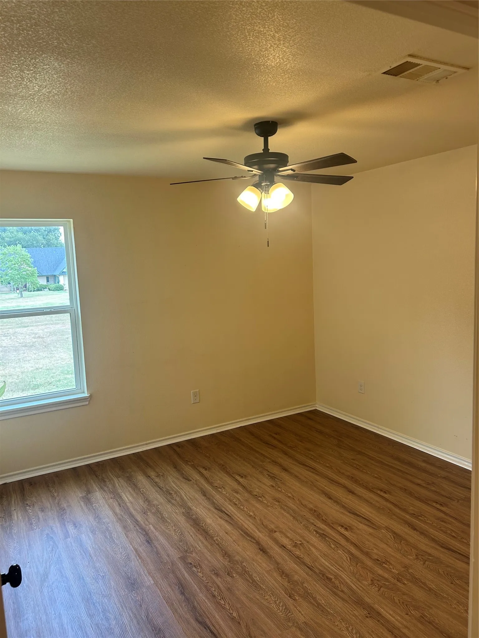 Single Family Residence For Sale in Hill County , 157 Hcr 2119, Whitney, Texas 76692, 3 Bedroom, 2 Bathroom, 2 Garage spaces, 1,436 Sqft, built in 2021, mls#21369427, Real Estate Agent in Whitney, Homes For Sale in Hill county, Homes For Sale in Whitney, Realtor in Whitney Texas, Real Estate Brokerage Independent Realty Texas, Luminita Cordes Realtor