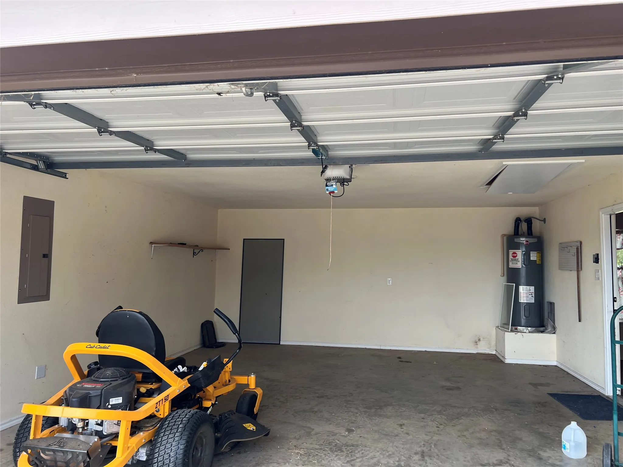 Single Family Residence For Sale in Hill County , 157 Hcr 2119, Whitney, Texas 76692, 3 Bedroom, 2 Bathroom, 2 Garage spaces, 1,436 Sqft, built in 2021, mls#21369427, Real Estate Agent in Whitney, Homes For Sale in Hill county, Homes For Sale in Whitney, Realtor in Whitney Texas, Real Estate Brokerage Independent Realty Texas, Luminita Cordes Realtor