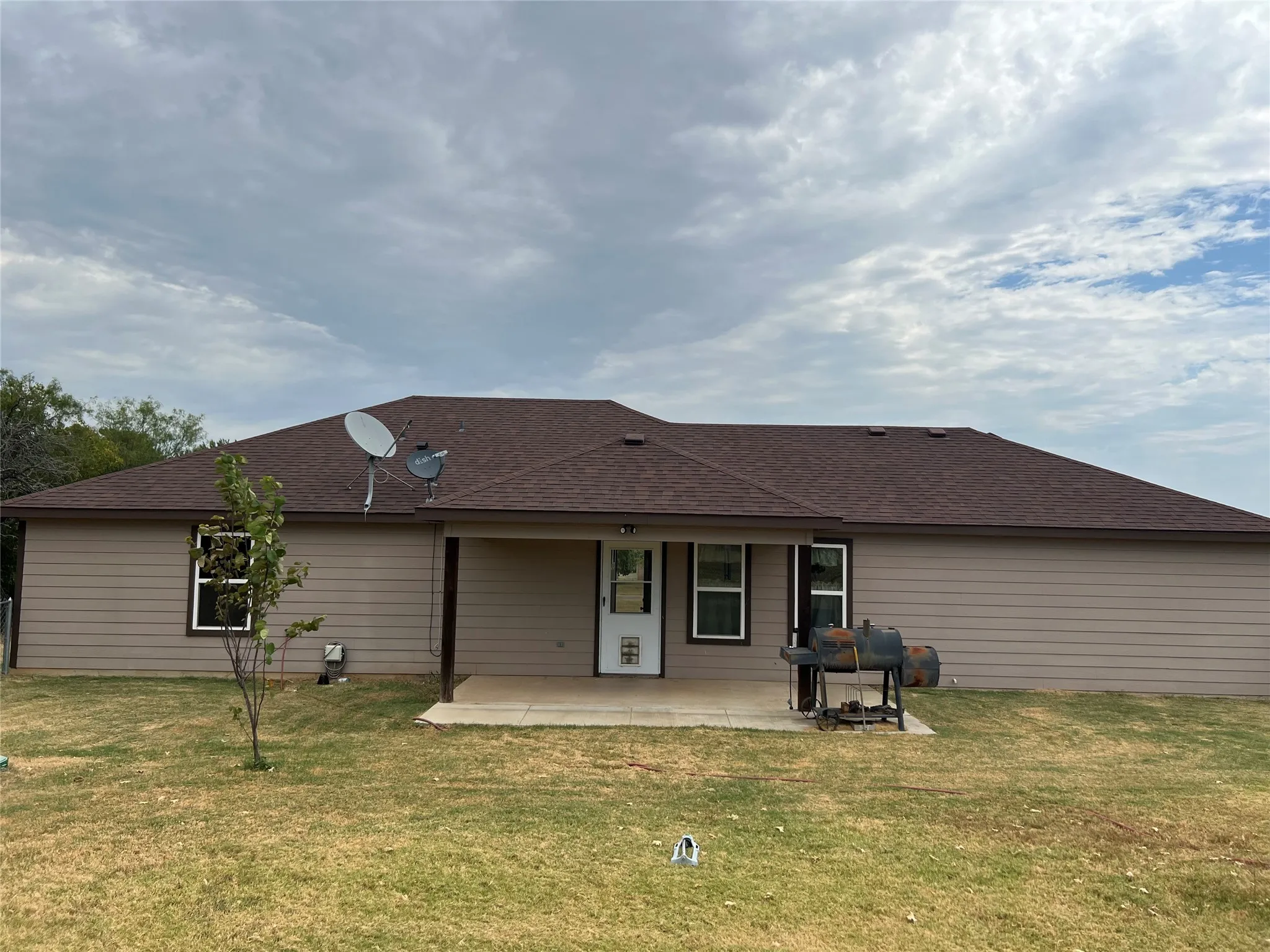 Single Family Residence For Sale in Hill County , 157 Hcr 2119, Whitney, Texas 76692, 3 Bedroom, 2 Bathroom, 2 Garage spaces, 1,436 Sqft, built in 2021, mls#21369427, Real Estate Agent in Whitney, Homes For Sale in Hill county, Homes For Sale in Whitney, Realtor in Whitney Texas, Real Estate Brokerage Independent Realty Texas, Luminita Cordes Realtor