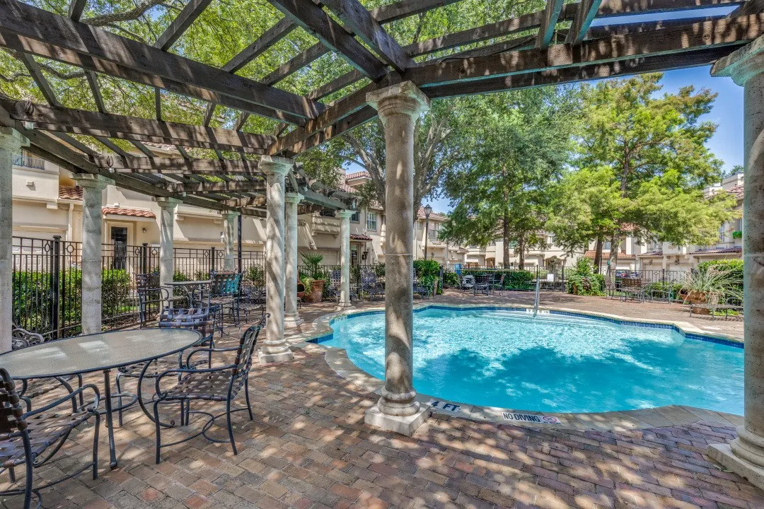 Townhouse For Sale in Dallas County , 3320 Blackburn Street, Dallas, Texas 75204, 3 Bedroom, 3 Bathroom, 2 Garage spaces, 2,642 Sqft, built in 1997, mls#21350683, Real Estate Agent in Dallas, Homes For Sale in Dallas county, Homes For Sale in Dallas, Realtor in Dallas Texas, Real Estate Brokerage Independent Realty Texas, Luminita Cordes Realtor