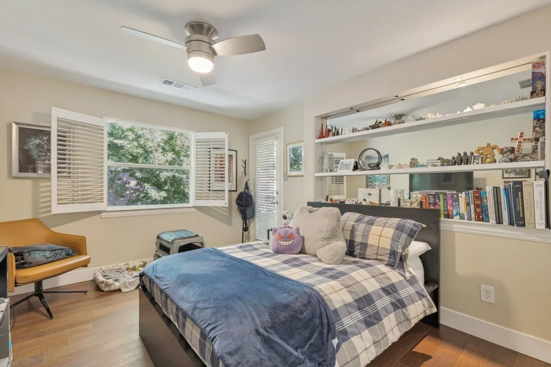 Townhouse For Sale in Dallas County , 3320 Blackburn Street, Dallas, Texas 75204, 3 Bedroom, 3 Bathroom, 2 Garage spaces, 2,642 Sqft, built in 1997, mls#21350683, Real Estate Agent in Dallas, Homes For Sale in Dallas county, Homes For Sale in Dallas, Realtor in Dallas Texas, Real Estate Brokerage Independent Realty Texas, Luminita Cordes Realtor