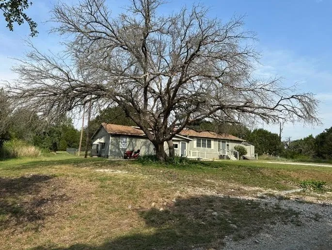 Mobile Home For Rent in Hood County , 6217 New Mexico Trail, Granbury, Texas 76048, 4 Bedroom, 2 Bathroom, Garage spaces, 2,199 Sqft, built in 1984, mls#21369454, Real Estate Agent in Granbury, Homes For Rent in Hood county, Homes For Rent in Granbury, Realtor in Granbury Texas, Real Estate Brokerage Independent Realty Texas, Luminita Cordes Realtor