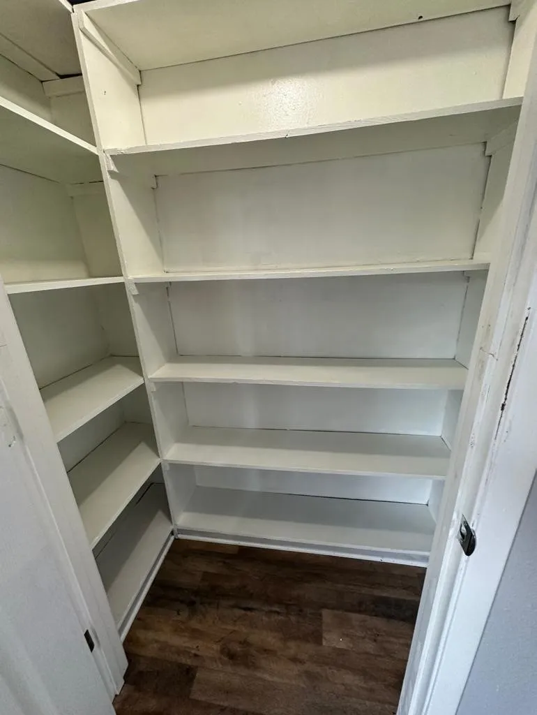 Mobile Home For Rent in Hood County , 6217 New Mexico Trail, Granbury, Texas 76048, 4 Bedroom, 2 Bathroom, Garage spaces, 2,199 Sqft, built in 1984, mls#21369454, Real Estate Agent in Granbury, Homes For Rent in Hood county, Homes For Rent in Granbury, Realtor in Granbury Texas, Real Estate Brokerage Independent Realty Texas, Luminita Cordes Realtor