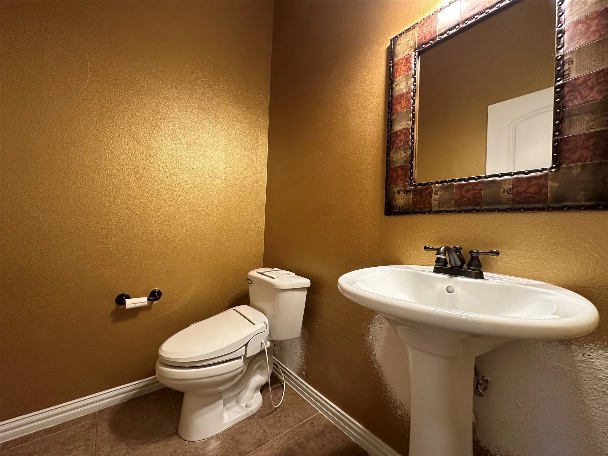 Single Family Residence For Sale in Grayson County , 676 Blanton Hill Road, Whitewright, Texas 75491, 3 Bedroom, 3 Bathroom, 2 Garage spaces, 2,236 Sqft, built in 2006, mls#21367734, Real Estate Agent in Whitewright, Homes For Sale in Grayson county, Homes For Sale in Whitewright, Realtor in Whitewright Texas, Real Estate Brokerage Independent Realty Texas, Luminita Cordes Realtor