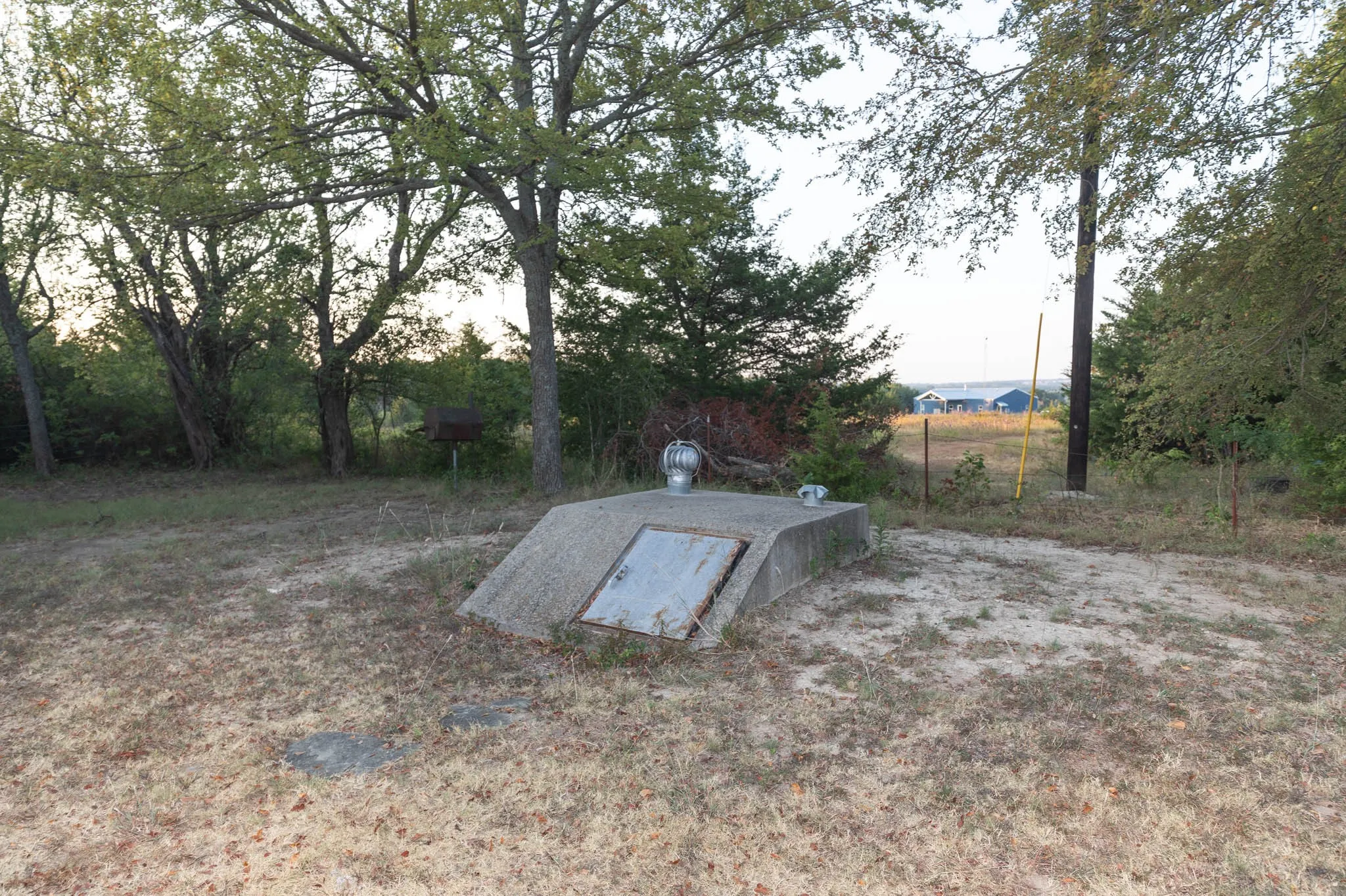Single Family Residence For Sale in Grayson County , 676 Blanton Hill Road, Whitewright, Texas 75491, 3 Bedroom, 3 Bathroom, 2 Garage spaces, 2,236 Sqft, built in 2006, mls#21367734, Real Estate Agent in Whitewright, Homes For Sale in Grayson county, Homes For Sale in Whitewright, Realtor in Whitewright Texas, Real Estate Brokerage Independent Realty Texas, Luminita Cordes Realtor