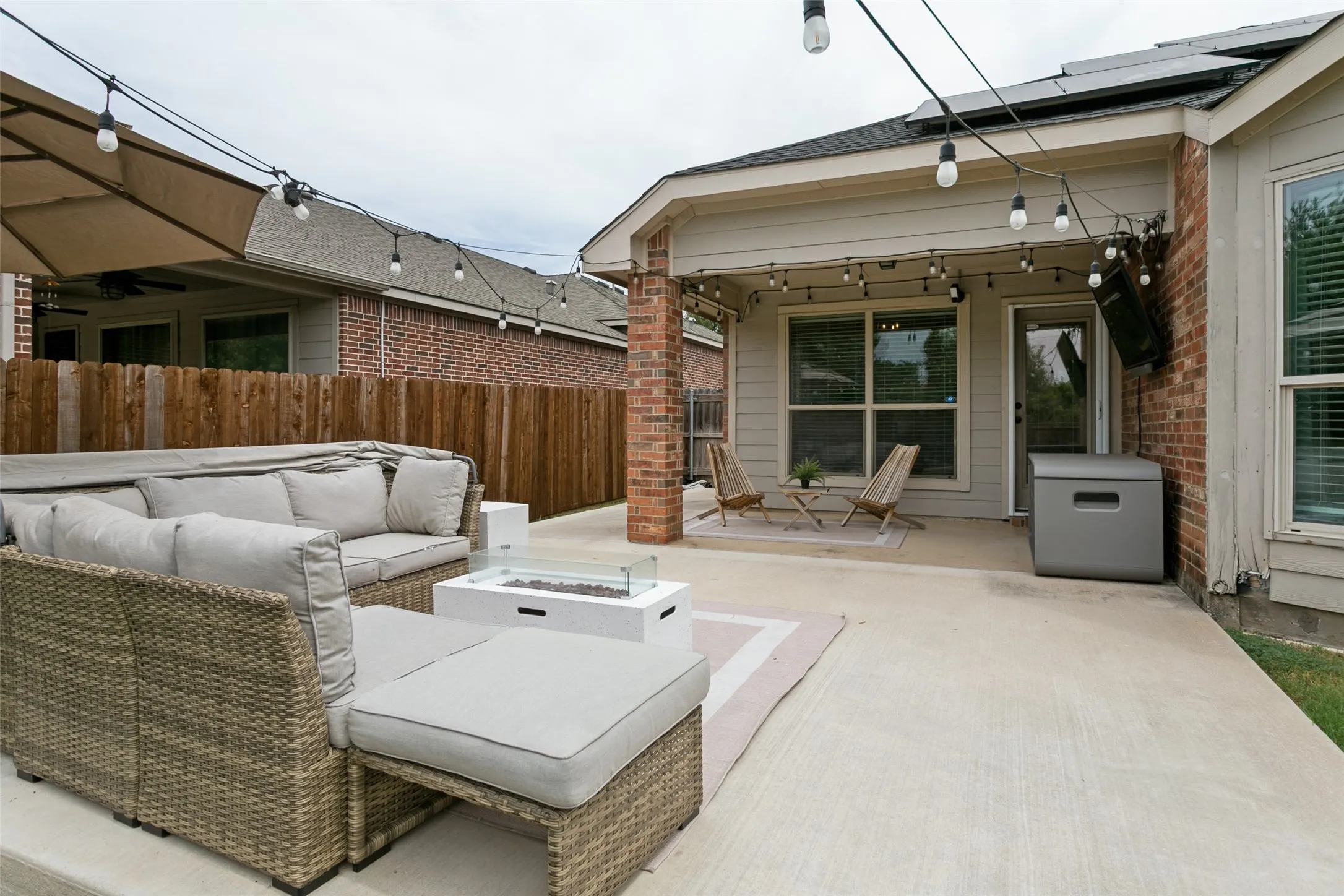 Single Family Residence For Sale in Tarrant County , 9913 Chrysalis Drive, Fort Worth, Texas 76131, 3 Bedroom, 2 Bathroom, 2 Garage spaces, 1,676 Sqft, built in 2012, mls#21368820, Real Estate Agent in Fort Worth, Homes For Sale in Tarrant county, Homes For Sale in Fort Worth, Realtor in Fort Worth Texas, Real Estate Brokerage Independent Realty Texas, Luminita Cordes Realtor