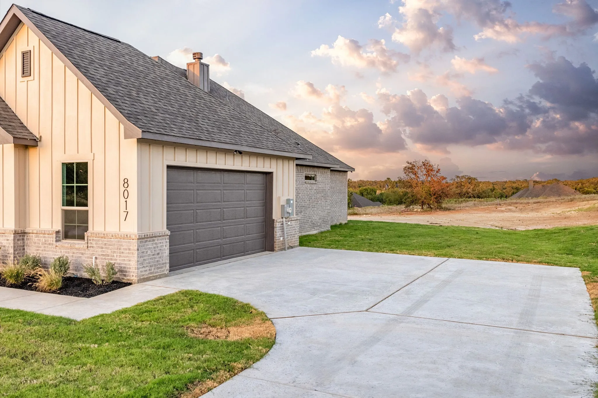 Single Family Residence For Sale in Parker County , 8017 Ranch View Place, Springtown, Texas 76082, 3 Bedroom, 3 Bathroom, 2 Garage spaces, 1,942 Sqft, built in 2026, mls#21369481, Real Estate Agent in Springtown, Homes For Sale in Parker county, Homes For Sale in Springtown, Realtor in Springtown Texas, Real Estate Brokerage Independent Realty Texas, Luminita Cordes Realtor