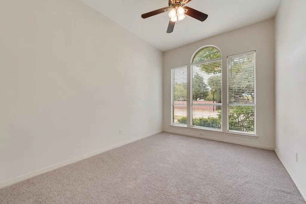 Single Family Residence For Rent in Dallas County , 719 Parkway Boulevard, Coppell, Texas 75019, 4 Bedroom, 2 Bathroom, 2 Garage spaces, 2,693 Sqft, built in 1991, mls#21369140, Real Estate Agent in Coppell, Homes For Rent in Dallas county, Homes For Rent in Coppell, Realtor in Coppell Texas, Real Estate Brokerage Independent Realty Texas, Luminita Cordes Realtor