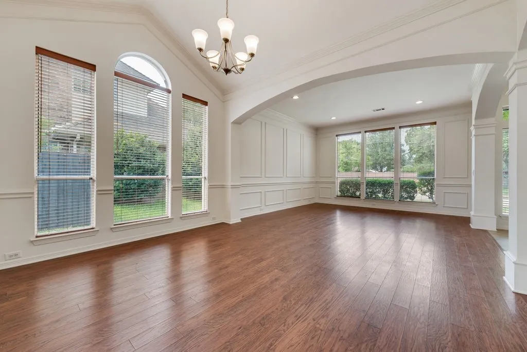 Single Family Residence For Rent in Dallas County , 719 Parkway Boulevard, Coppell, Texas 75019, 4 Bedroom, 2 Bathroom, 2 Garage spaces, 2,693 Sqft, built in 1991, mls#21369140, Real Estate Agent in Coppell, Homes For Rent in Dallas county, Homes For Rent in Coppell, Realtor in Coppell Texas, Real Estate Brokerage Independent Realty Texas, Luminita Cordes Realtor