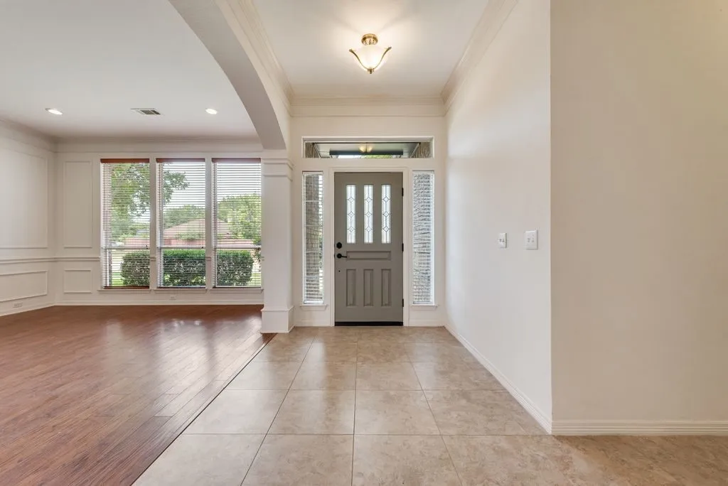 Single Family Residence For Rent in Dallas County , 719 Parkway Boulevard, Coppell, Texas 75019, 4 Bedroom, 2 Bathroom, 2 Garage spaces, 2,693 Sqft, built in 1991, mls#21369140, Real Estate Agent in Coppell, Homes For Rent in Dallas county, Homes For Rent in Coppell, Realtor in Coppell Texas, Real Estate Brokerage Independent Realty Texas, Luminita Cordes Realtor