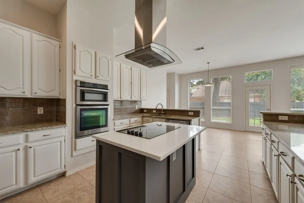 Single Family Residence For Rent in Dallas County , 719 Parkway Boulevard, Coppell, Texas 75019, 4 Bedroom, 2 Bathroom, 2 Garage spaces, 2,693 Sqft, built in 1991, mls#21369140, Real Estate Agent in Coppell, Homes For Rent in Dallas county, Homes For Rent in Coppell, Realtor in Coppell Texas, Real Estate Brokerage Independent Realty Texas, Luminita Cordes Realtor