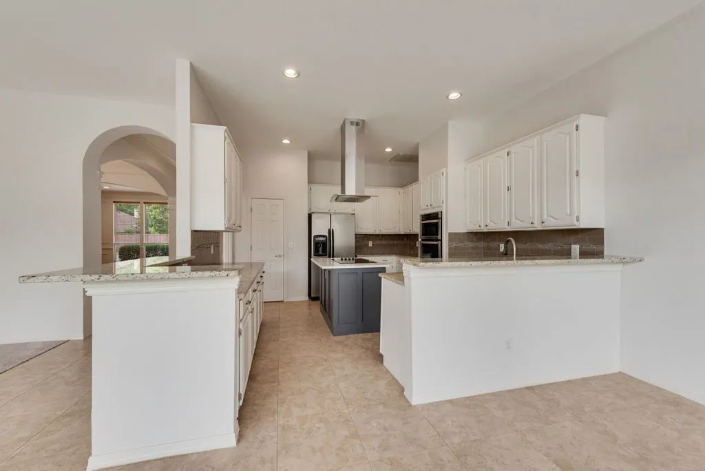 Single Family Residence For Rent in Dallas County , 719 Parkway Boulevard, Coppell, Texas 75019, 4 Bedroom, 2 Bathroom, 2 Garage spaces, 2,693 Sqft, built in 1991, mls#21369140, Real Estate Agent in Coppell, Homes For Rent in Dallas county, Homes For Rent in Coppell, Realtor in Coppell Texas, Real Estate Brokerage Independent Realty Texas, Luminita Cordes Realtor