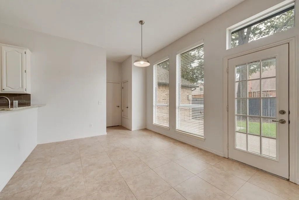 Single Family Residence For Rent in Dallas County , 719 Parkway Boulevard, Coppell, Texas 75019, 4 Bedroom, 2 Bathroom, 2 Garage spaces, 2,693 Sqft, built in 1991, mls#21369140, Real Estate Agent in Coppell, Homes For Rent in Dallas county, Homes For Rent in Coppell, Realtor in Coppell Texas, Real Estate Brokerage Independent Realty Texas, Luminita Cordes Realtor