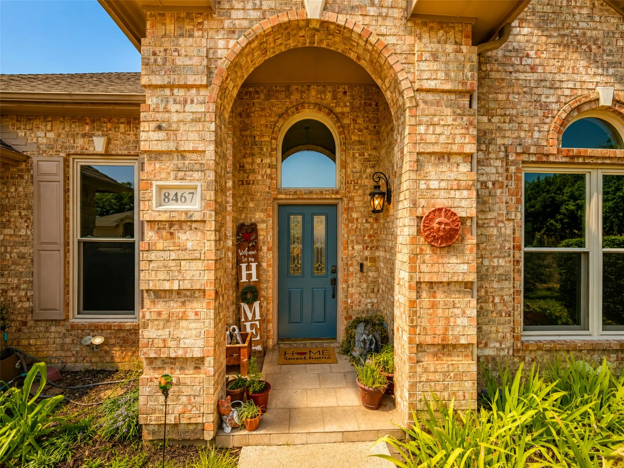 Single Family Residence For Sale in Tarrant County , 8467 Muirwood Trail, Fort Worth, Texas 76137, 4 Bedroom, 2 Bathroom, 2 Garage spaces, 2,372 Sqft, built in 1998, mls#21369411, Real Estate Agent in Fort Worth, Homes For Sale in Tarrant county, Homes For Sale in Fort Worth, Realtor in Fort Worth Texas, Real Estate Brokerage Independent Realty Texas, Luminita Cordes Realtor