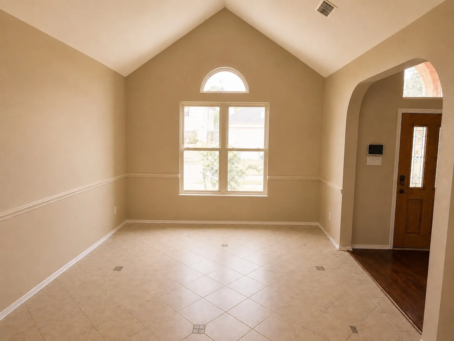 Single Family Residence For Sale in Tarrant County , 8467 Muirwood Trail, Fort Worth, Texas 76137, 4 Bedroom, 2 Bathroom, 2 Garage spaces, 2,372 Sqft, built in 1998, mls#21369411, Real Estate Agent in Fort Worth, Homes For Sale in Tarrant county, Homes For Sale in Fort Worth, Realtor in Fort Worth Texas, Real Estate Brokerage Independent Realty Texas, Luminita Cordes Realtor
