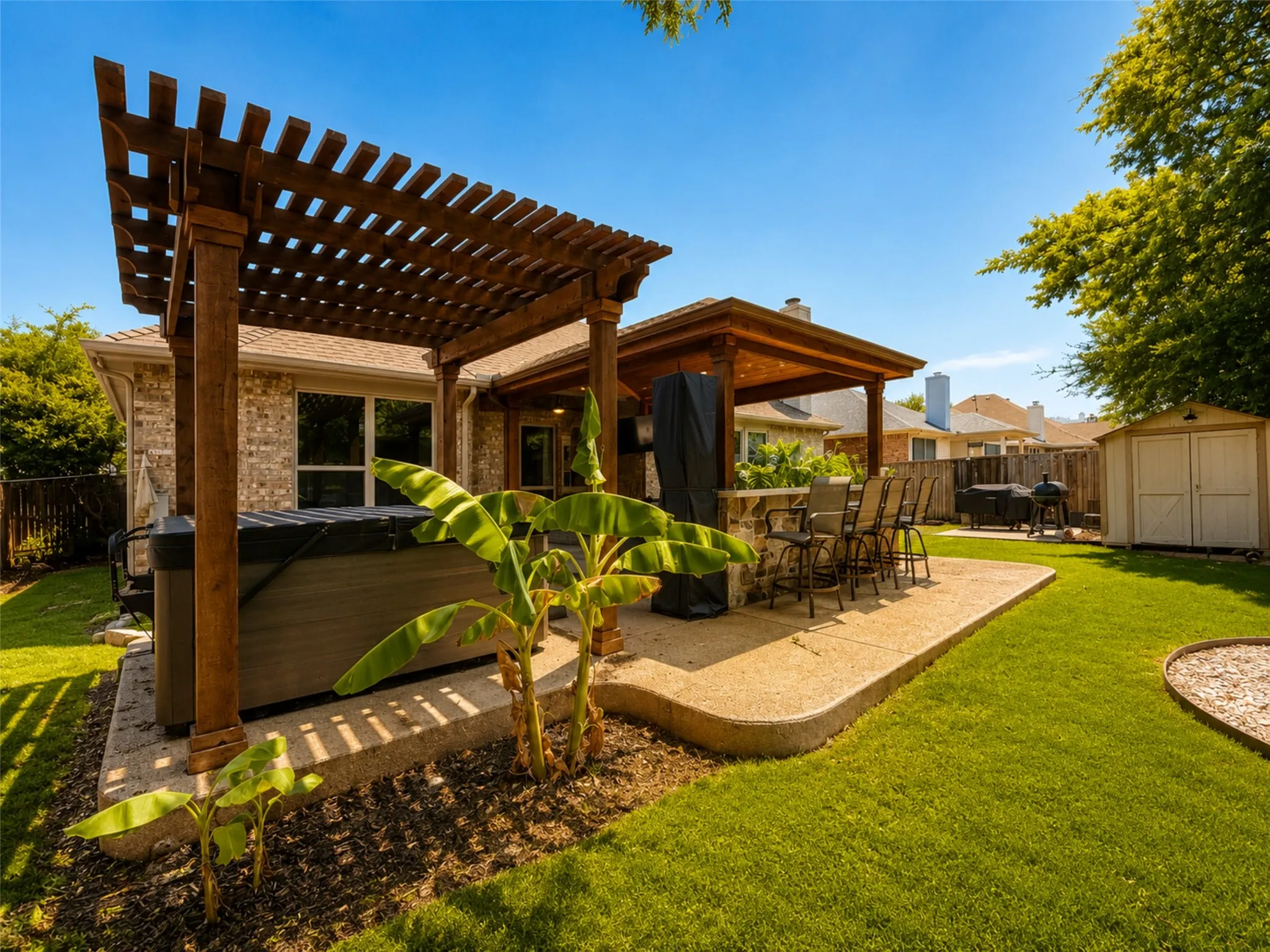 Single Family Residence For Sale in Tarrant County , 8467 Muirwood Trail, Fort Worth, Texas 76137, 4 Bedroom, 2 Bathroom, 2 Garage spaces, 2,372 Sqft, built in 1998, mls#21369411, Real Estate Agent in Fort Worth, Homes For Sale in Tarrant county, Homes For Sale in Fort Worth, Realtor in Fort Worth Texas, Real Estate Brokerage Independent Realty Texas, Luminita Cordes Realtor