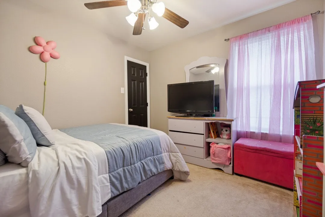 Single Family Residence For Sale in Dallas County , 3031 Appaloosa Drive, Dallas, Texas 75237, 3 Bedroom, 2 Bathroom, 2 Garage spaces, 1,201 Sqft, built in 2013, mls#21365126, Real Estate Agent in Dallas, Homes For Sale in Dallas county, Homes For Sale in Dallas, Realtor in Dallas Texas, Real Estate Brokerage Independent Realty Texas, Luminita Cordes Realtor