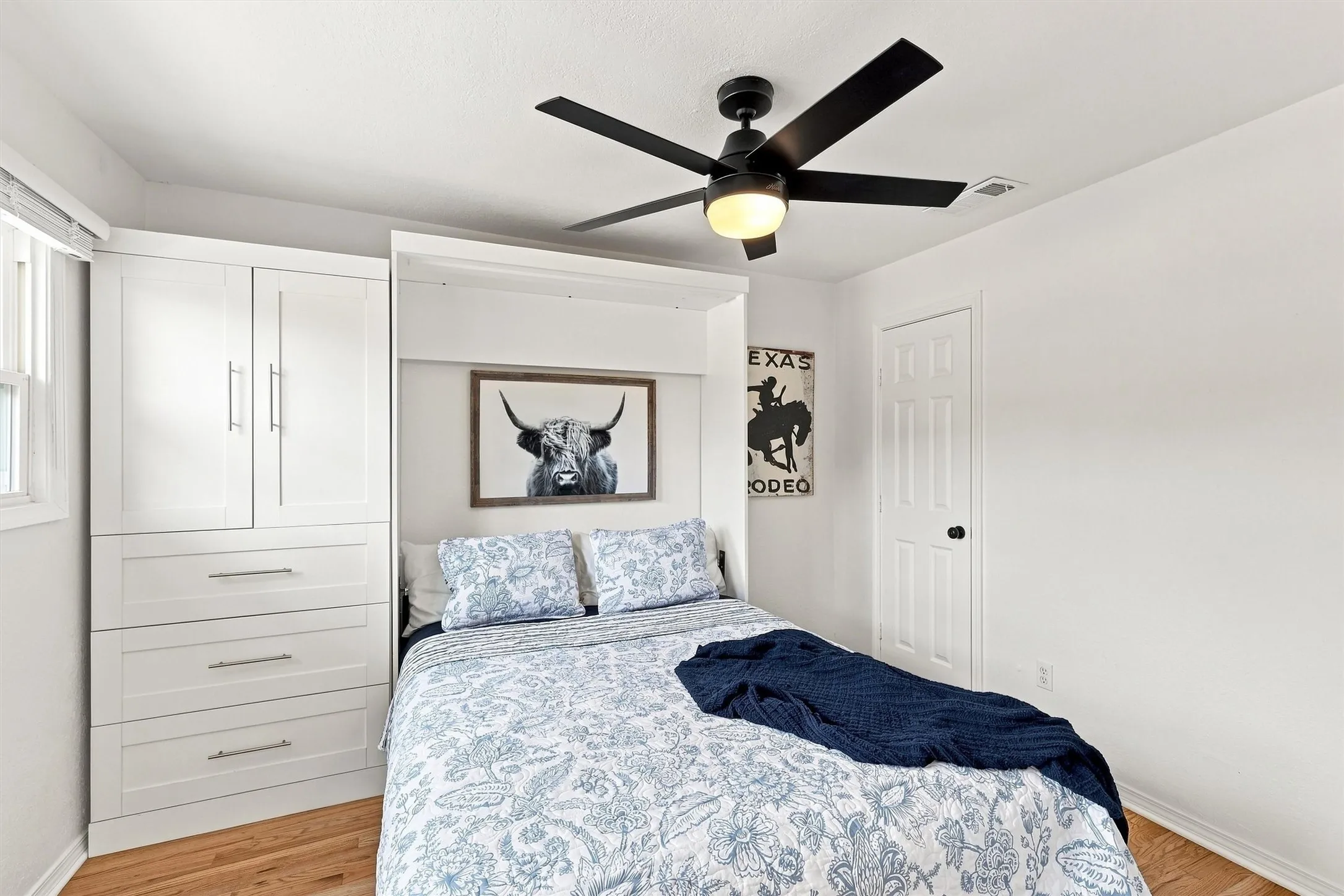 Single Family Residence For Sale in Tarrant County , 6387 Greenway Road, Fort Worth, Texas 76116, 4 Bedroom, 3 Bathroom, Garage spaces, 2,765 Sqft, built in 1950, mls#21369417, Real Estate Agent in Fort Worth, Homes For Sale in Tarrant county, Homes For Sale in Fort Worth, Realtor in Fort Worth Texas, Real Estate Brokerage Independent Realty Texas, Luminita Cordes Realtor