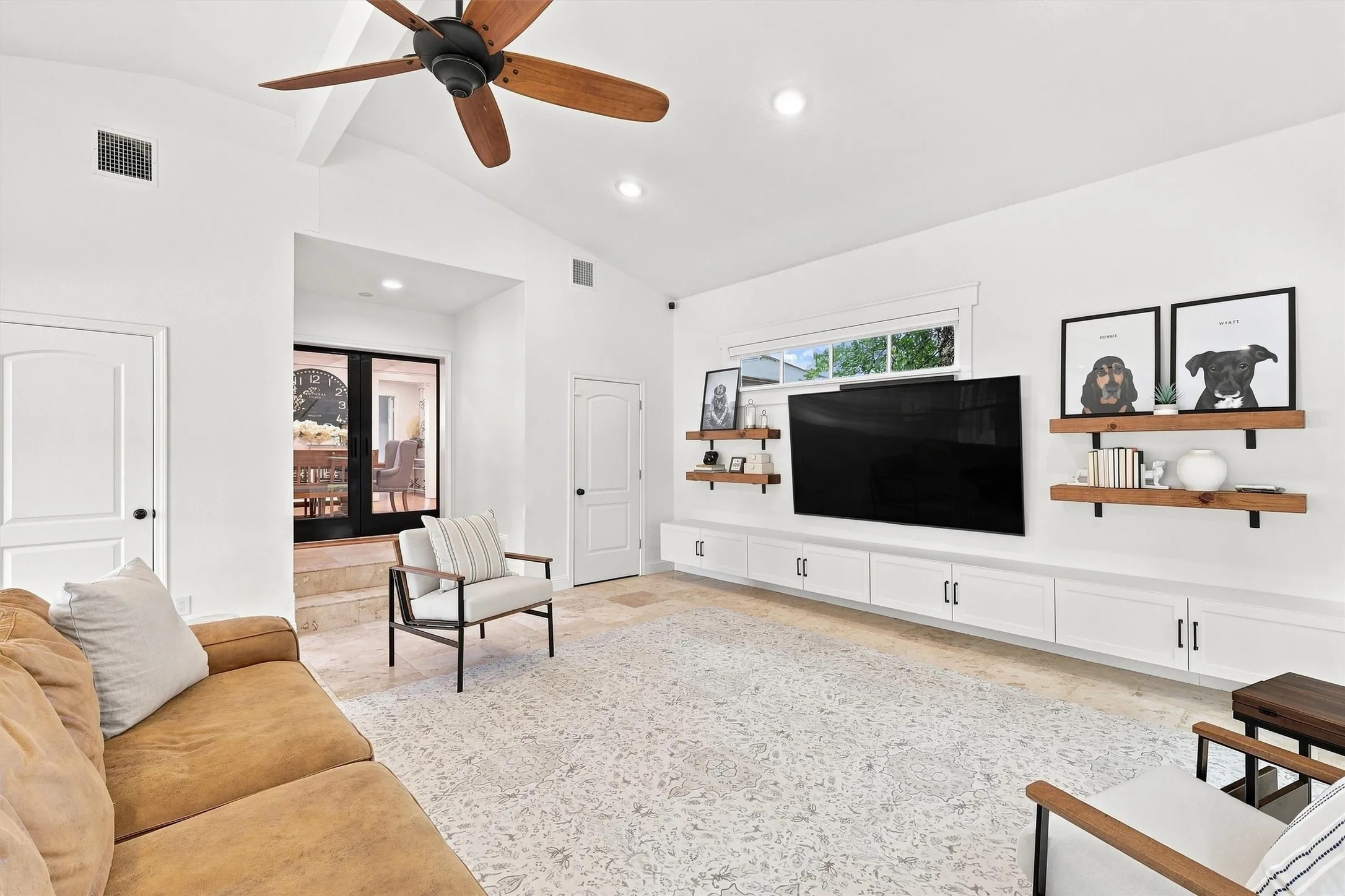 Single Family Residence For Sale in Tarrant County , 6387 Greenway Road, Fort Worth, Texas 76116, 4 Bedroom, 3 Bathroom, Garage spaces, 2,765 Sqft, built in 1950, mls#21369417, Real Estate Agent in Fort Worth, Homes For Sale in Tarrant county, Homes For Sale in Fort Worth, Realtor in Fort Worth Texas, Real Estate Brokerage Independent Realty Texas, Luminita Cordes Realtor