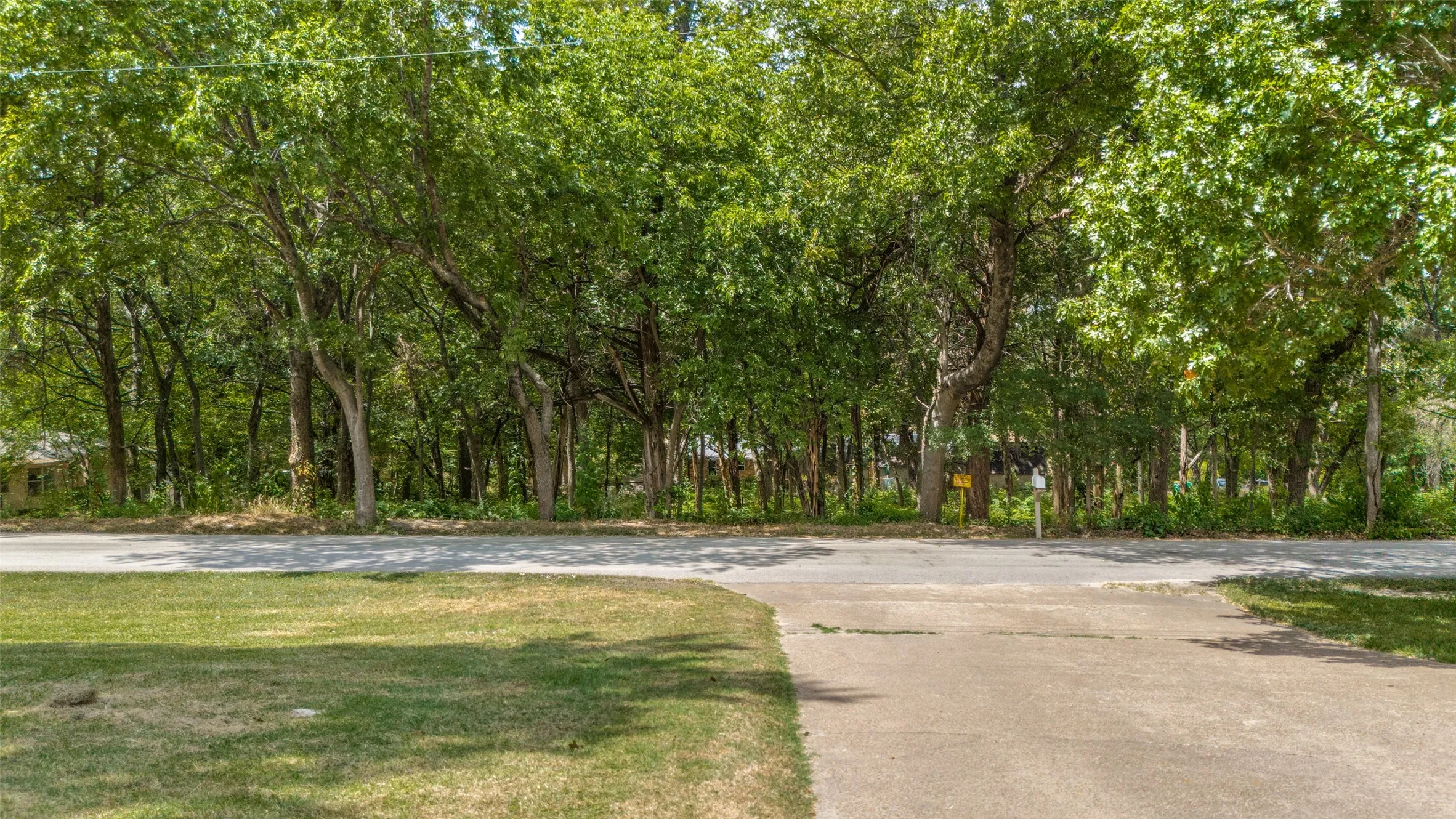 Improved Land For Sale in Dallas County , 1004 Tanglewood Drive, Cedar Hill, Texas 75104, 0, 0, Garage spaces, 0 Sqft, built in 0, mls#21369494, Real Estate Agent in Cedar Hill, Homes For Sale in Dallas county, Homes For Sale in Cedar Hill, Realtor in Cedar Hill Texas, Real Estate Brokerage Independent Realty Texas, Luminita Cordes Realtor